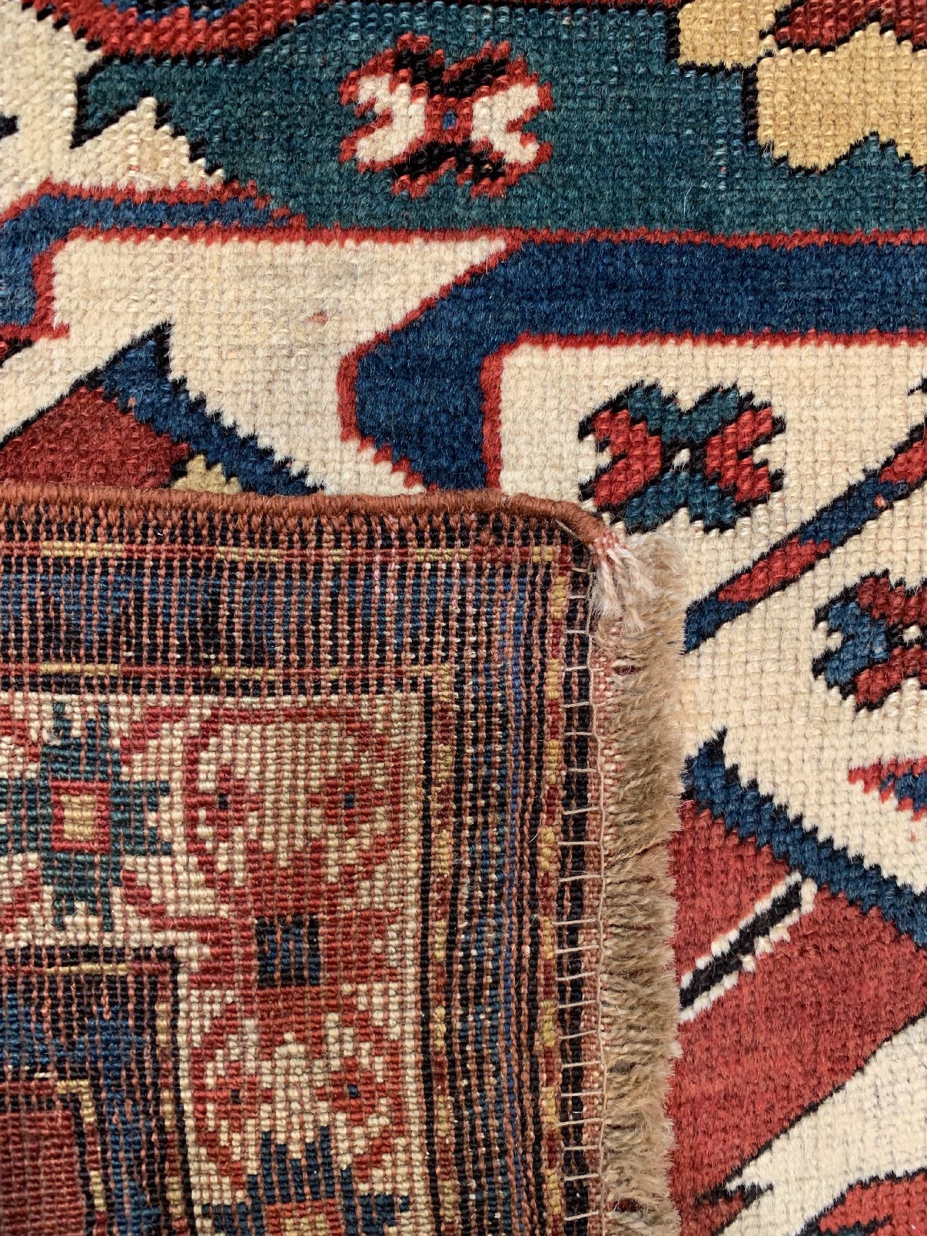 Detail d: Tschelaberd antik(Adler Kazak), Kaukasus, 19 Jhd., Wolle geknüpft auf Wolle, ca. 175 x 135 cm, EHZ:3(guter Zustand)