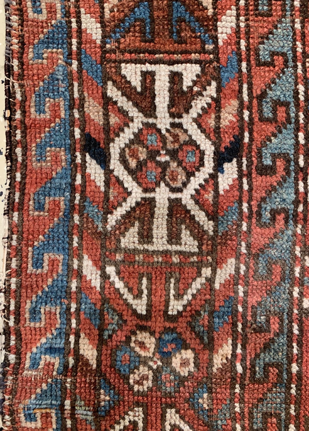Detail c: Antiker Kurdischer Teppich, Türkei, 19 Jhd., Wolle geknüpft auf Wolle, ca. 200 x 124 cm, EHZ: 4