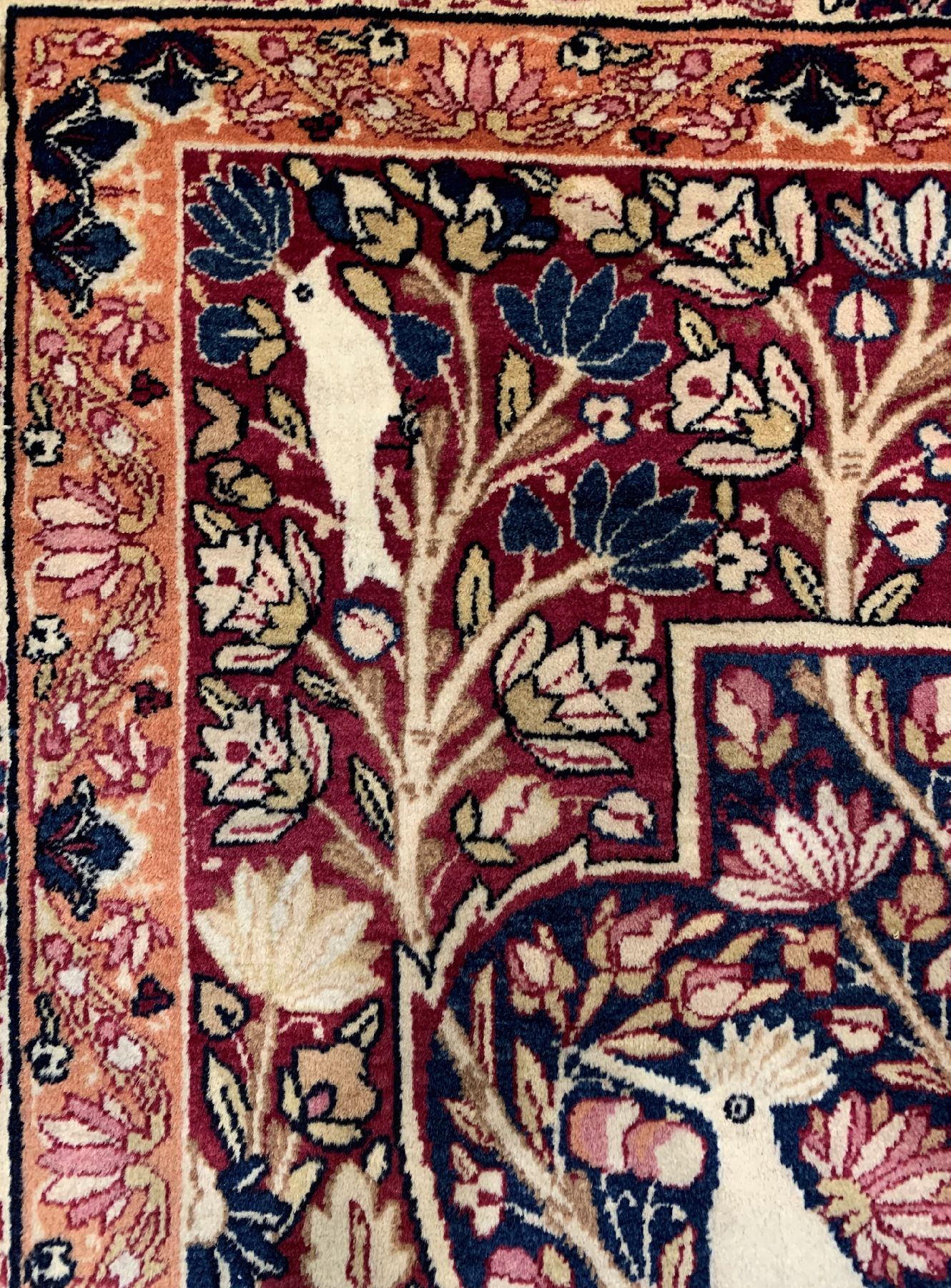 Detail d: Antiker Kerman(Lebensbaum), Persien, um 1900, Wolle geknüpft auf Baumwolle, ca. 200 x 140 cm, EHZ: 2(sehr guter Zustand)