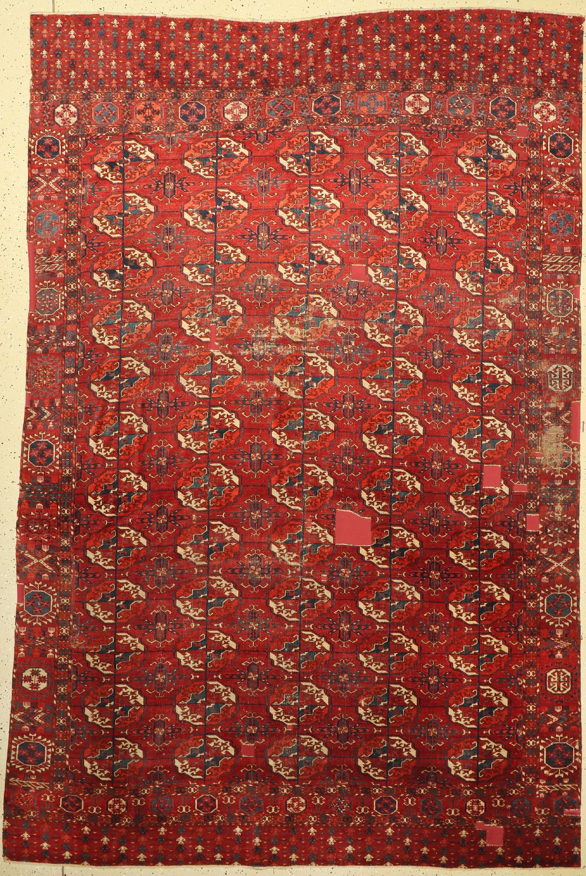 Früher feiner Tekke Hauptteppich, Turkmenistan, anfang 19 Jhd., Wolle geknüpft auf Wolle, klassichen Tekke-Buchara Göls, ca. 295 x 190 cm, ...