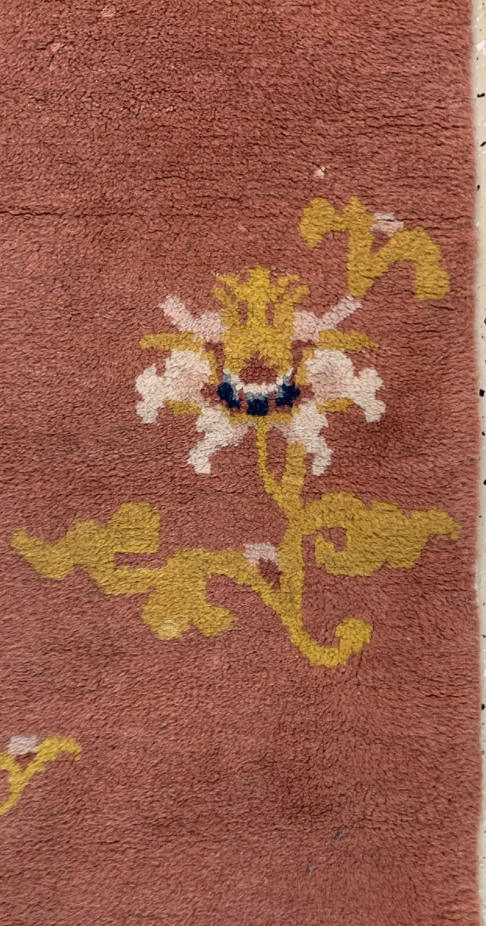 Detail d: Ning-Hsia Säulenteppich, China, 20 Jhd., Wolle geknüpft auf Baumwolle, ca. 230 x 100 cm, EHZ: 2(guter Zustand), Darstellung von 4 Gottheiten.