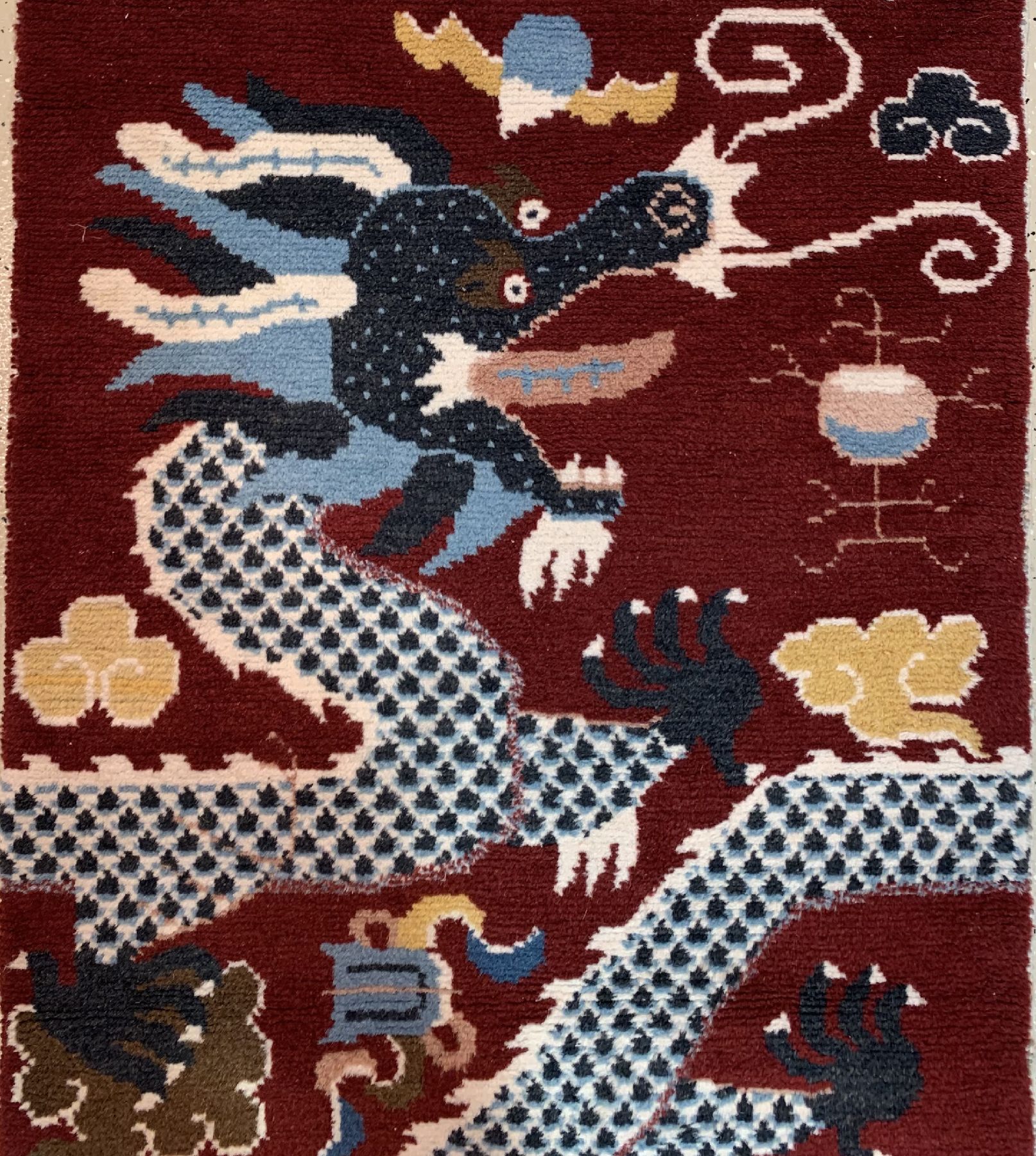 Detail a: Säulenteppich(Drachen), Mongolai, 20 Jhd, Wolle auf Baumwolle, ca. 210 x 81 cm, EHZ: 2