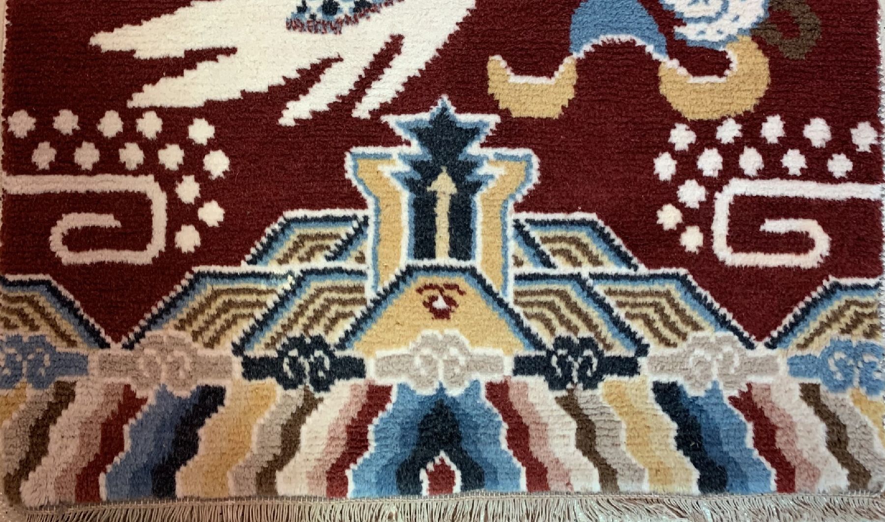 Detail b: Säulenteppich(Drachen), Mongolai, 20 Jhd, Wolle auf Baumwolle, ca. 210 x 81 cm, EHZ: 2