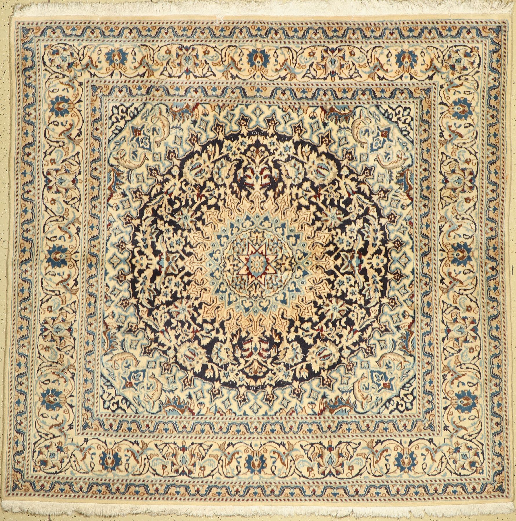 Nain, Persien, ca. 40 Jahre, Wolle auf Baumwolle, ca. 198 x 192 cm, EHZ: 2