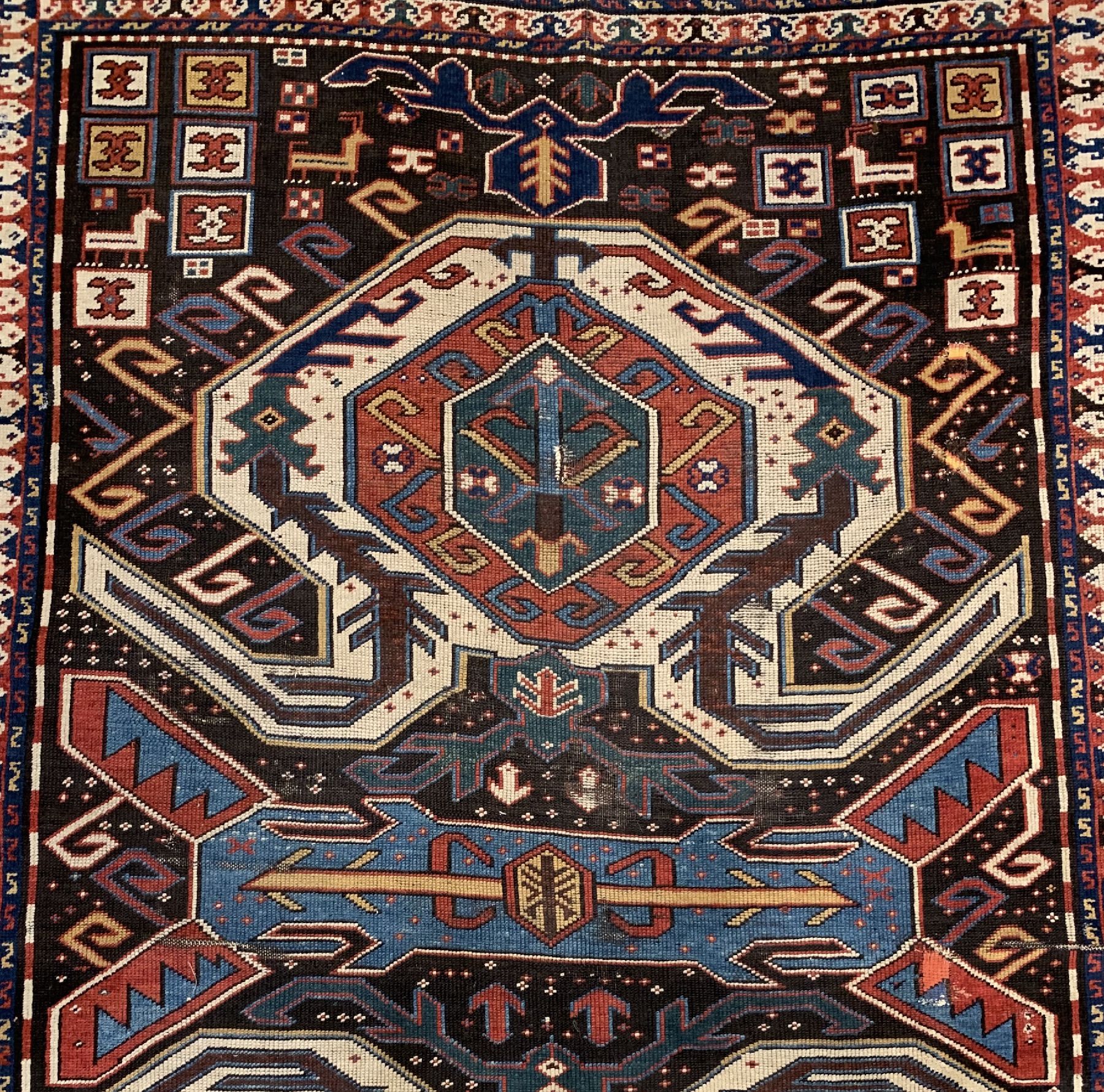 Detail a: Lenkoran Kazak antik, Kaukasus, 19 Jhd., Wolle geknüpft auf Wolle mit Lenkoran Palmetten, ca, 250 x 130 cm, EHZ:3-4