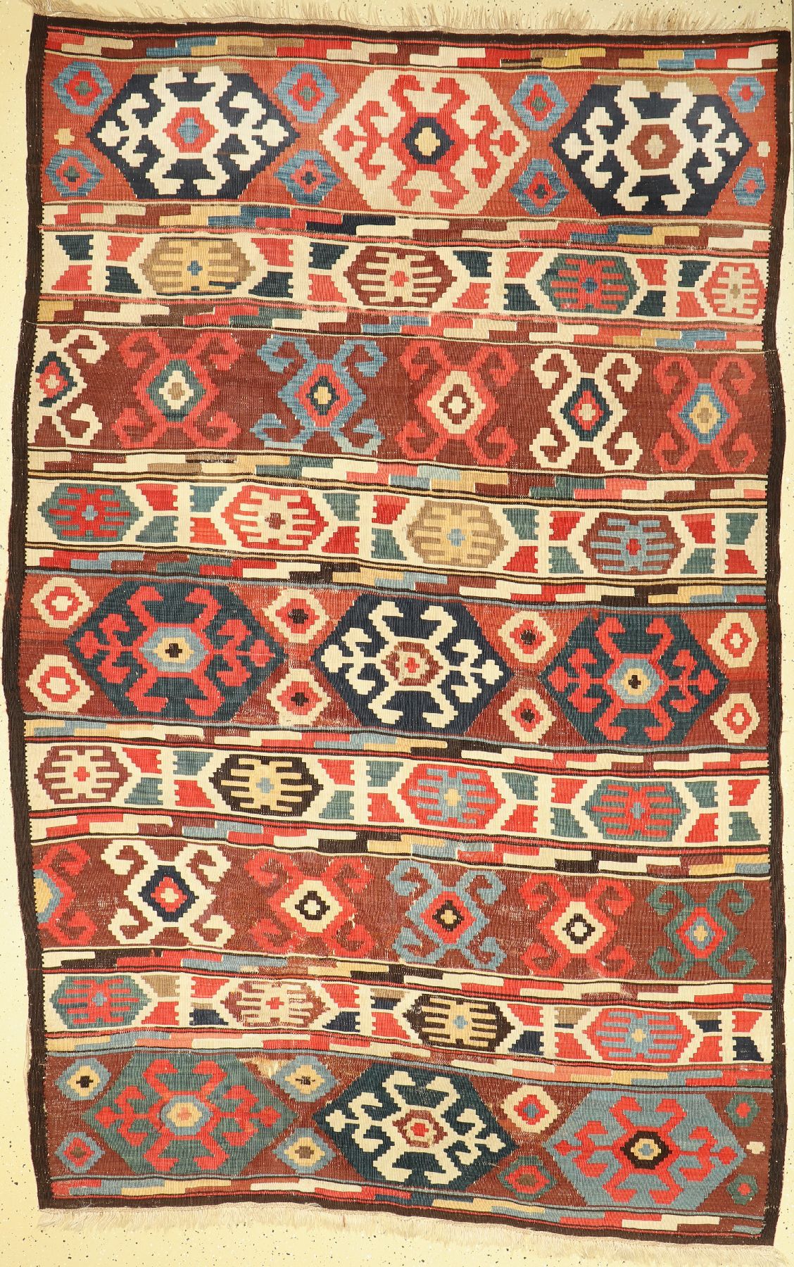 Antiker Schirwan Kelim, Ostkaukasus, 19 Jhd., Wolle gewebt auf Wolle, ca. 256 x 170 cm, EHZ: 3, (Altersbedingt guter Zustand).