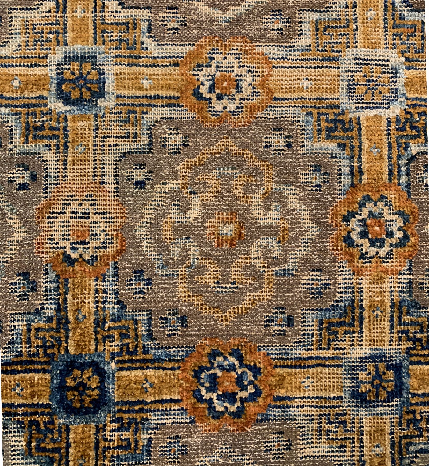 Detail a: Früher gelber kaiserischer Seiden Xinjiang mitGold-Metallbrokat antik,(Qing Dynastie), für die Kaiselichen Paläste in der verbotenen Stadt ...