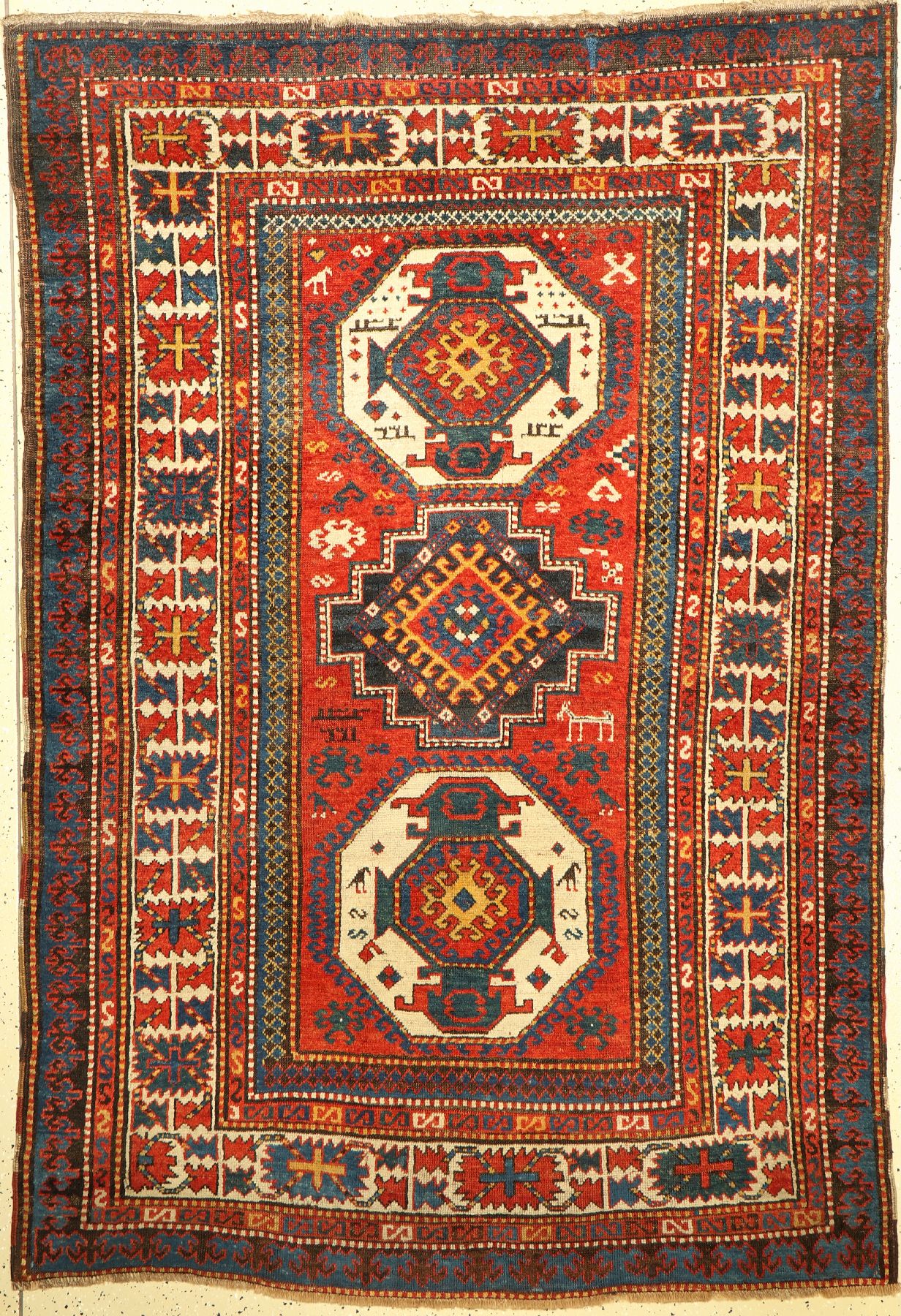 Antiker Lori Pampak, Zetralkaukasus, um 1900, Wolle geknüpft auf Wolle, sogenannter Kreuzblüten Kazak, ca, 230 x 160 cm, EHZ: 3 (Altersbedingt ...