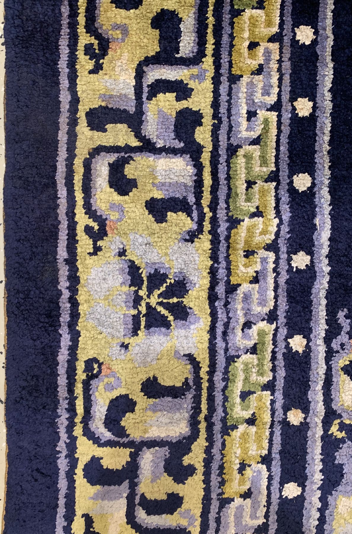 Detail e: Seiden Ning-Hsia antik, Westchina, um 1910/1920, Seide geknüpft auf Baumwolle, ca. 244 x 160 cm, EHZ: 2(Sehr guter Zustand)