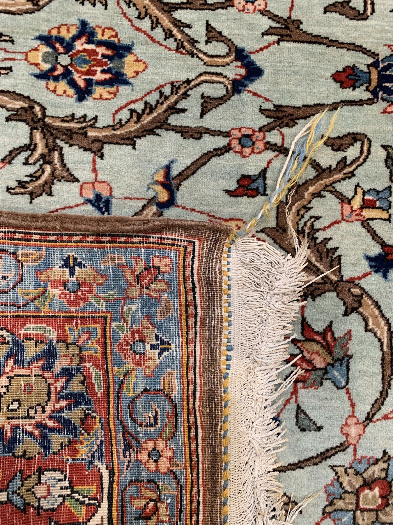 Detail e: Grüngrundiger feiner Ghom Kork, Persien, um 1930/1940, Korkwolle geknüpft auf Baumwolle ca. 318 x 234 cm, EHZ:2 (Sehr guter Zustand)
