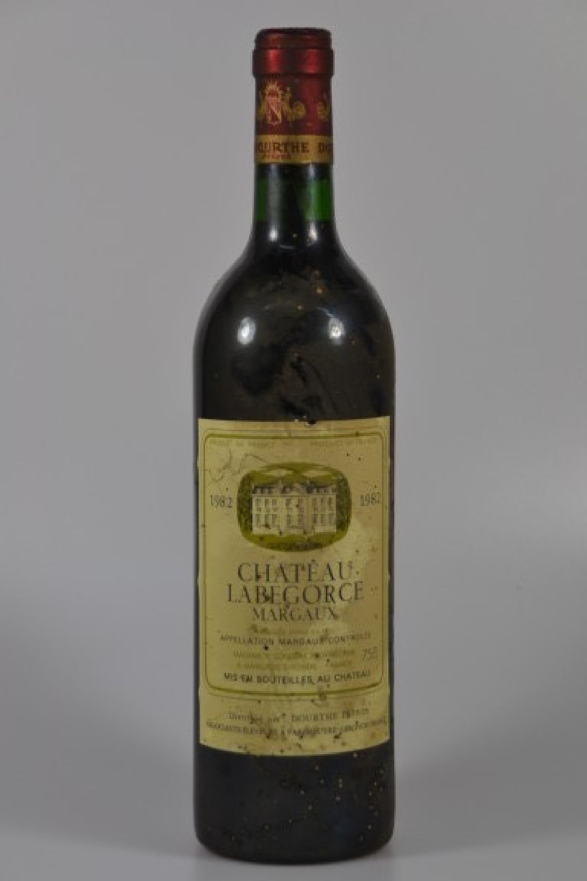 3 Fl. 1982 Chateau Labegorce, Margaux, 75cl, upper mid shoulder - top shoulder, nicht verkostet, aus einer Weinkellerauflösung, Alters- und Gebr.-sp.