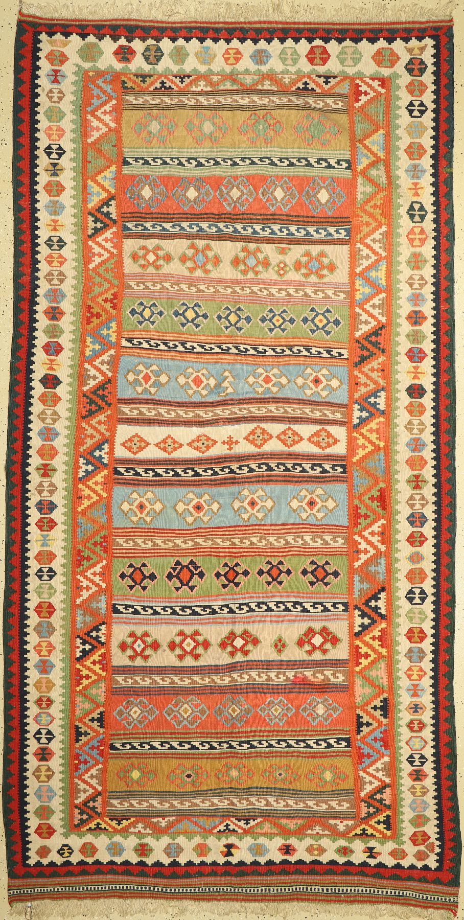 Ghaschgai Kelim, Persien, um 1940, Wolle auf Wolle, ca. 300 x 155 cm, EHZ: 2, (kleiner Fleck)