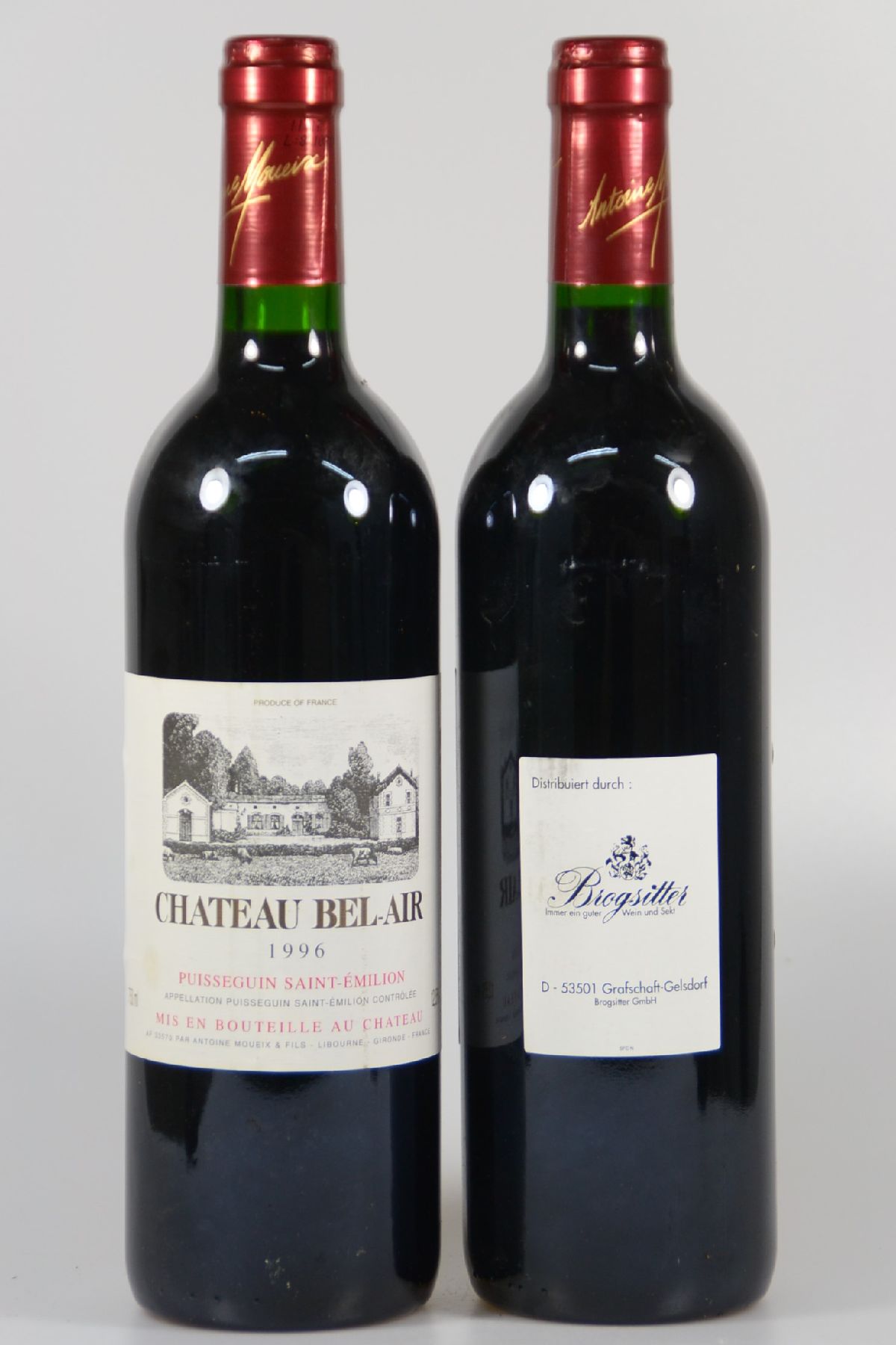 6 Fl. Chateau Bel-Air, Puisseguin Saint- Emilion, 75cl, top shoulder und besser, l. Alters- und Gebr.-spuren, aus einer Weinkellerauflösung, nicht ...