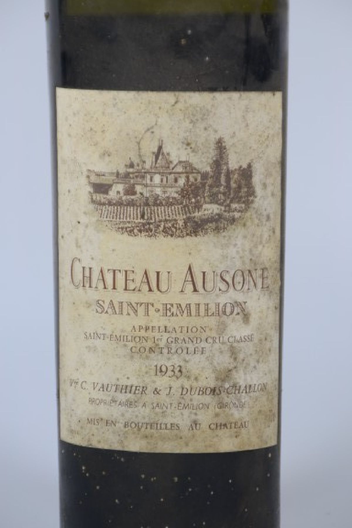 Detail a: 1 Fl. 1933 Chateau Ausone, Saint Emilion, Appellation Saint Emilion 1er Grand Cru Classe, Vve C. Vauthier & J. Dubois Chalon, Schwund, low shoulder, ...