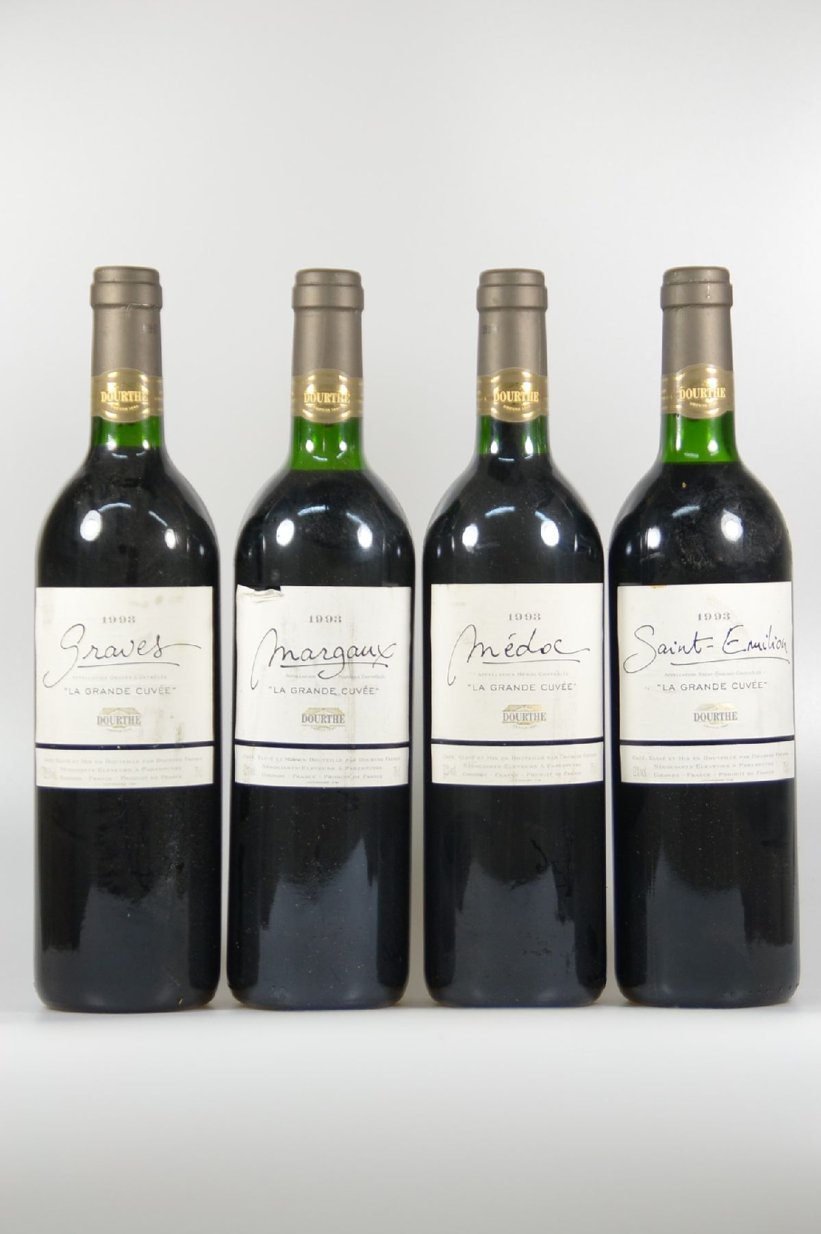 8 Fl. 1993 La Grande Cuvée, Dourthe, 2 x Margaux, 2 x Saint Emilion, 2 x Graves, 2 x Medoc, 75 cl, Alters- und Gebr.-spuren, nicht verkostet, aus ...