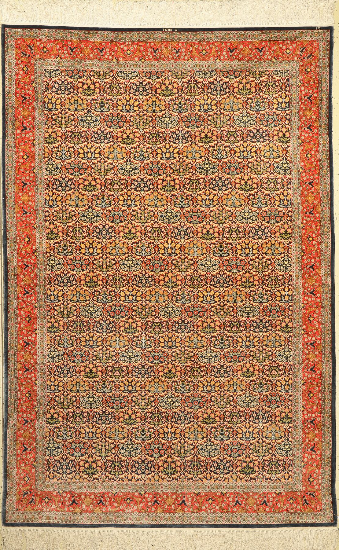Feiner signierter Seiden Hereke, Türkei, um 1960, reine Naturseide, ca. 240 x 158 cm, ca,1 Mio Kn/qm, EHZ: 2(guter Zustand).