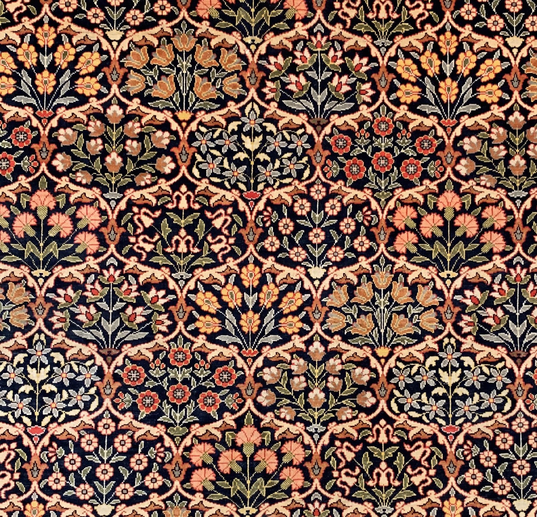Detail b: Feiner signierter Seiden Hereke, Türkei, um 1960, reine Naturseide, ca. 240 x 158 cm, ca,1 Mio Kn/qm, EHZ: 2(guter Zustand).