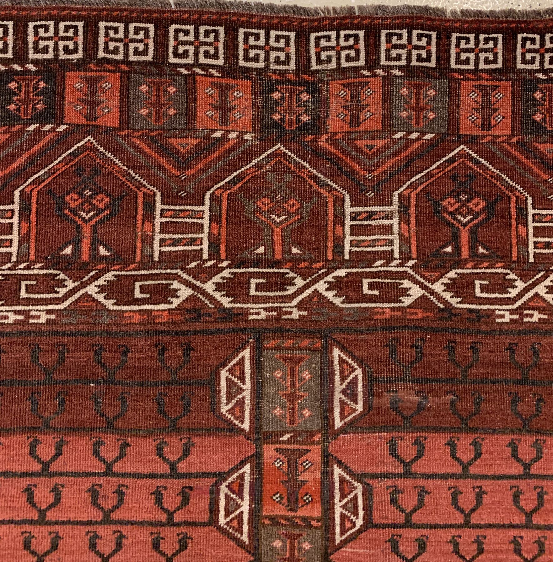 Detail b: Antiker Arabachi Engsi, Turkmenistan, 19 Jhd., Wolle geknüpft auf Wolle, ca. 158 x 136 cm, EHZ: 3