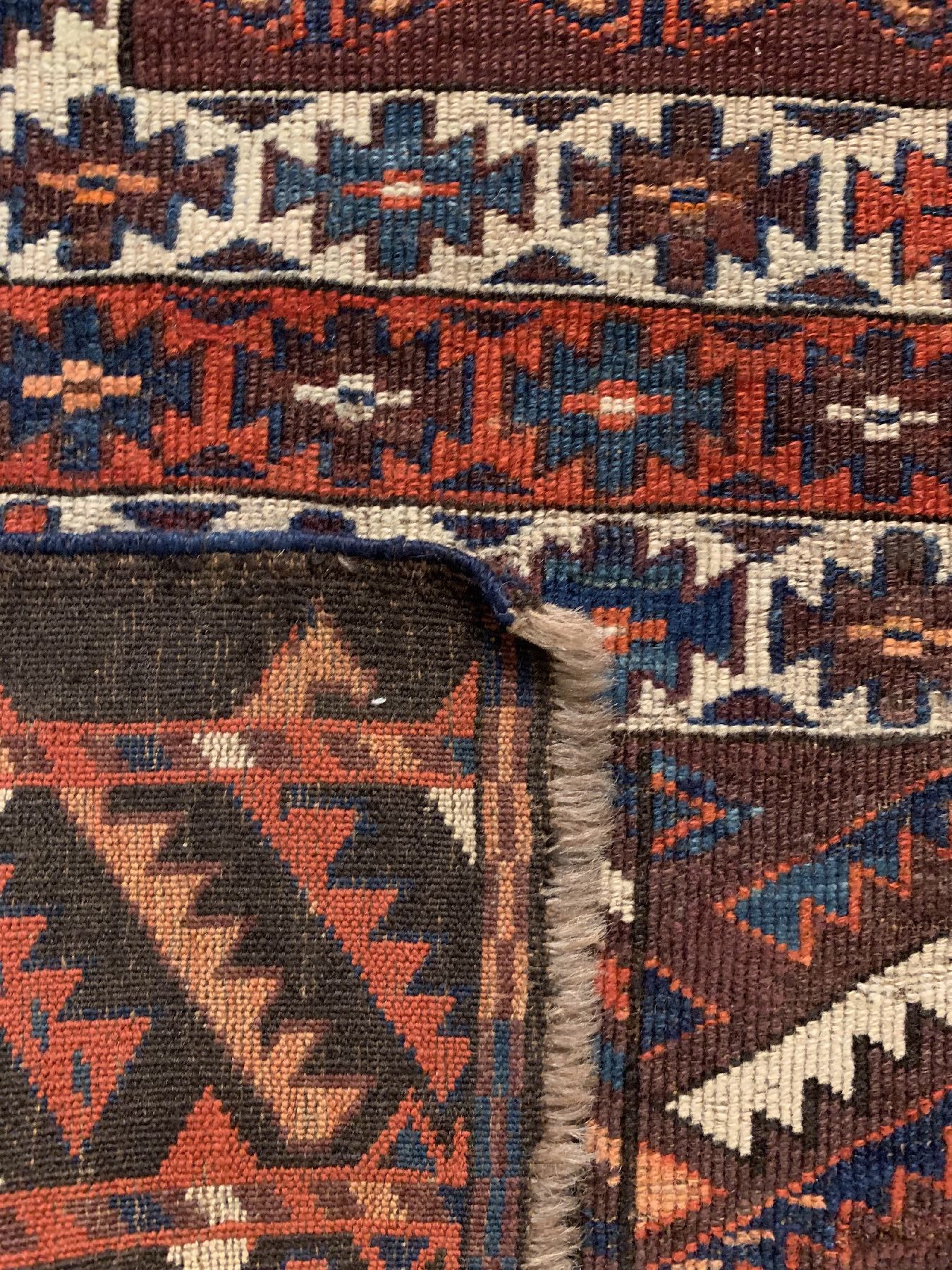 Detail e: Antiker Yomud Engsi, Turkmenistan, 19 Jhd.,Wolle geknüpft auf Wolle, ca. 172 x 123 cm, EHZ: 3