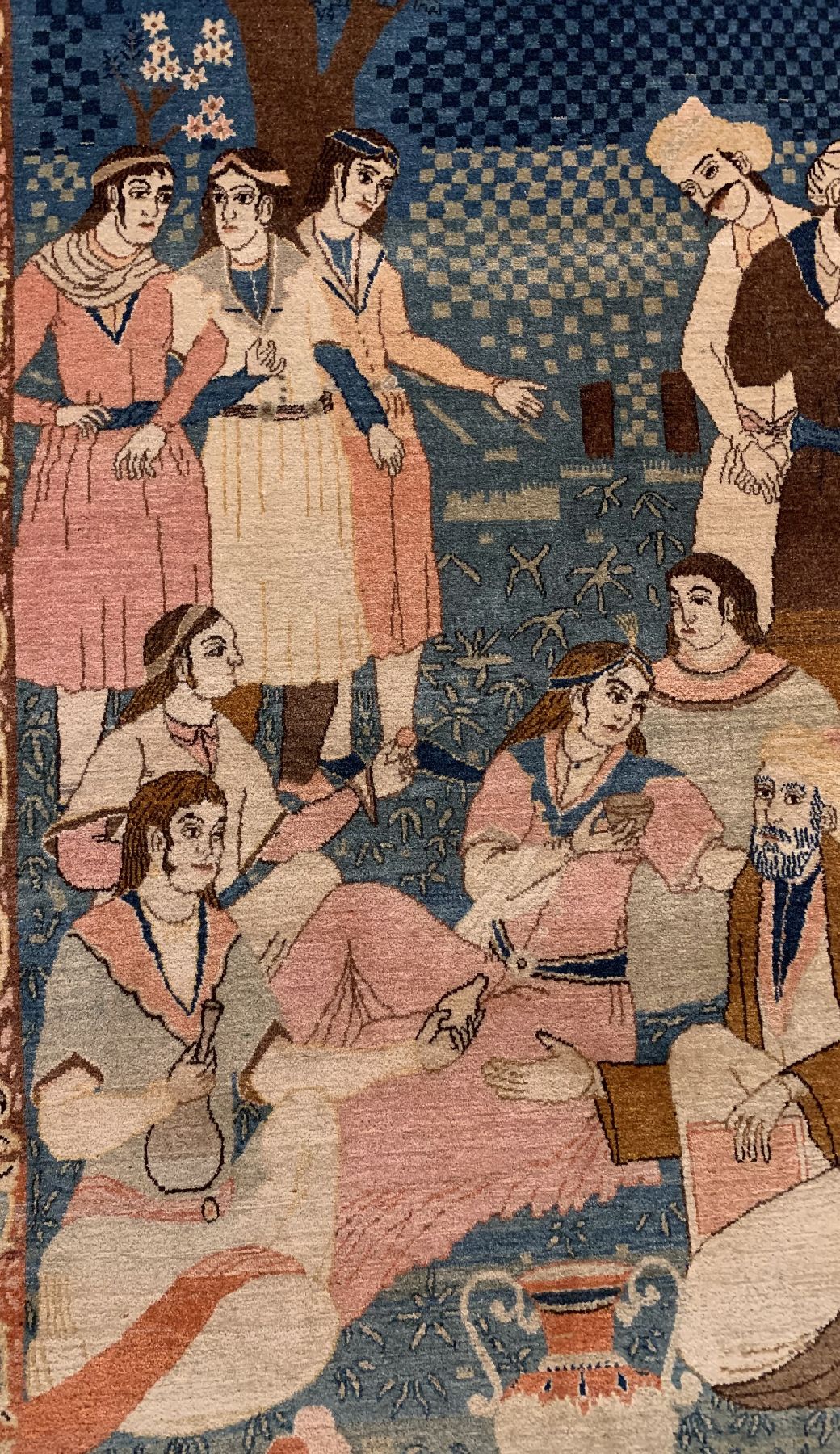 Detail b: Feiner Kork Keschan (Bildteppich), Persien, um 1940, Korkwolle geknüpft auf Baumwolle ca. 212 x 134 cm, EHZ:2(guter Zustand).