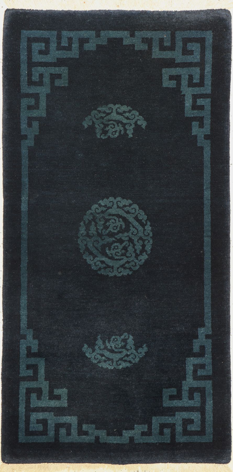 Pao Tow antik, Nordchina, um 1900, Wolle geknüpft auf Baumwolle, ca. 146 x 74 cm EHZ:2(guter Zustand).