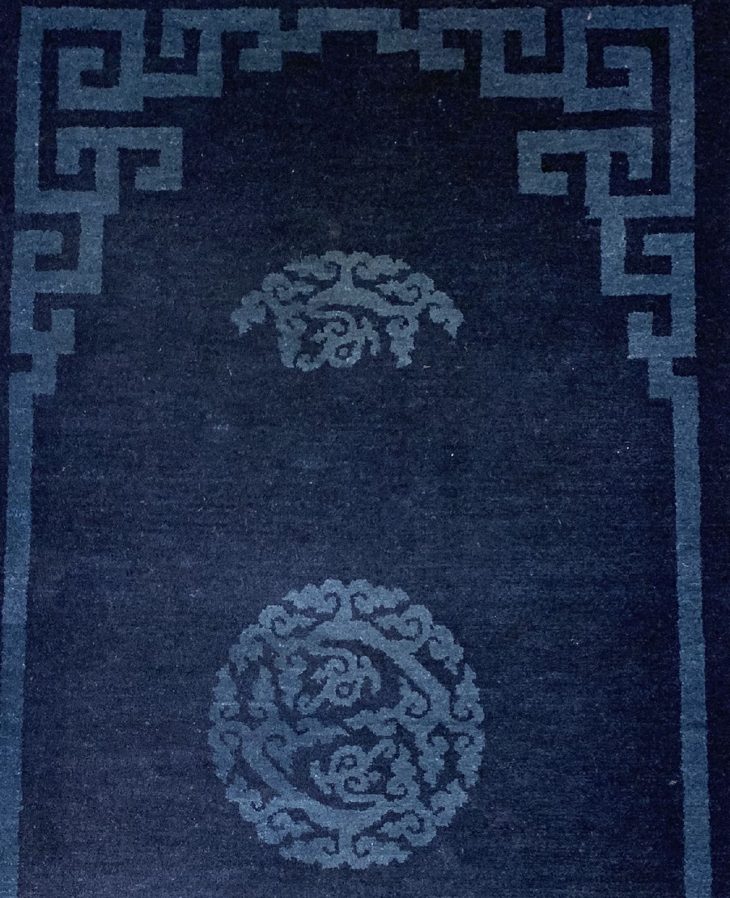 Detail a: Pao Tow antik, Nordchina, um 1900, Wolle geknüpft auf Baumwolle, ca. 146 x 74 cm EHZ:2(guter Zustand).