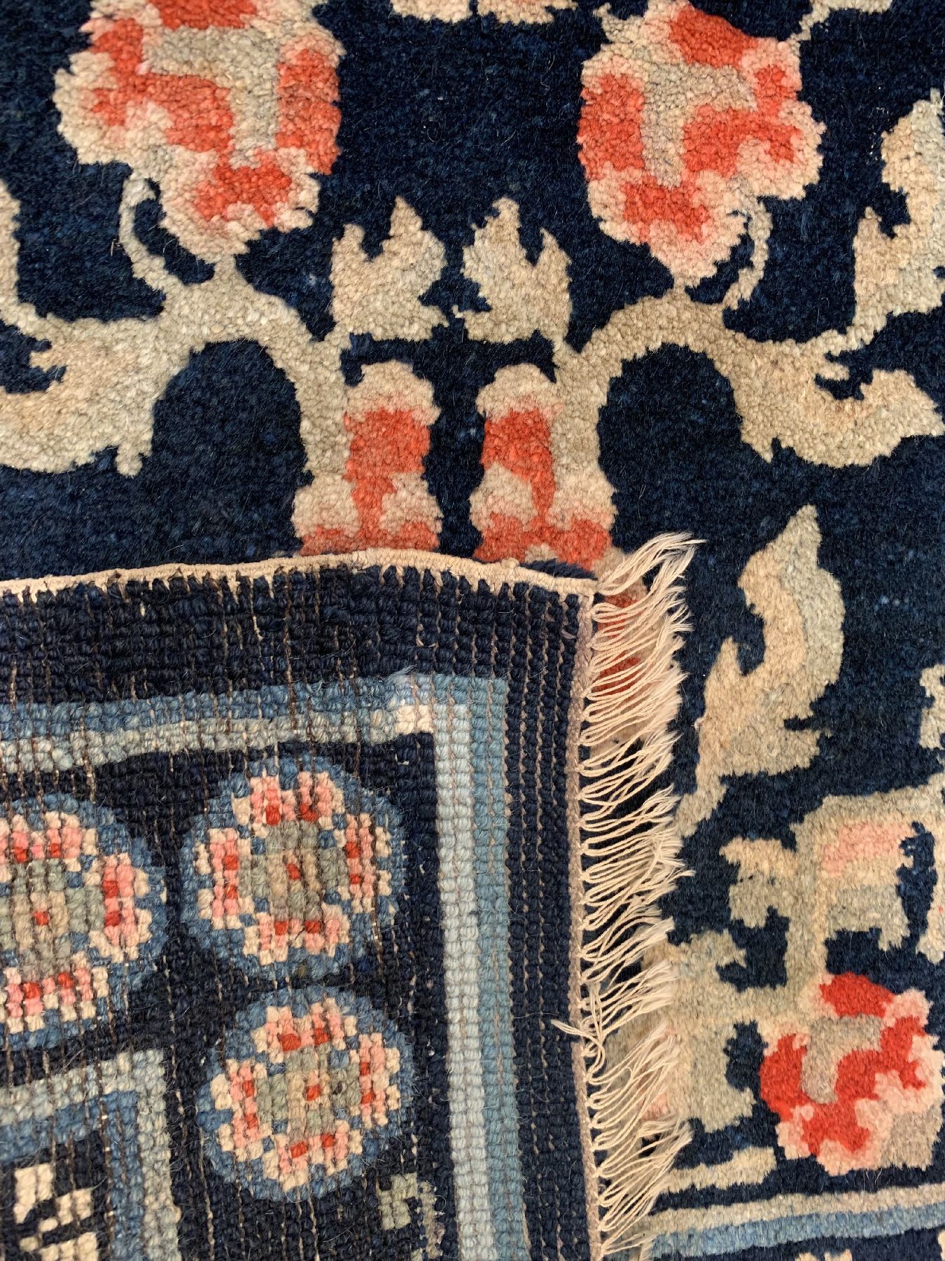 Detail d: Pao Tow antik, China, um 1900, Wolle geknüpft auf Baumwolle, ca. 132 x 74 cm, EHZ: 2(guter Zustand)