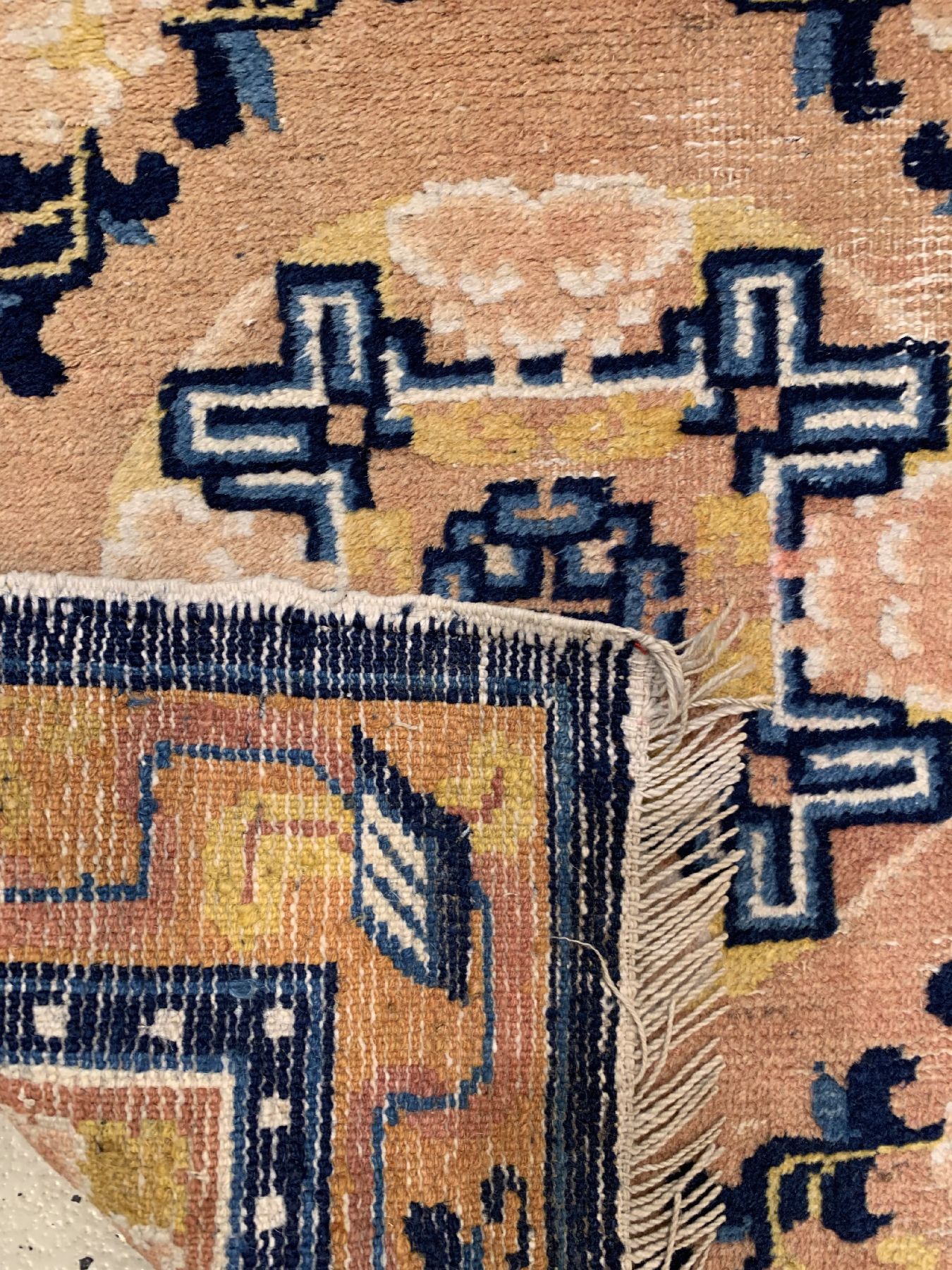 Detail d: Ning-Hsia Sitzbankteppich antik, Westchina, um 1900, Wolle geknüpft auf Baumwolle, ca. 188 x 66 cm, EHZ:3(Altersbedingt guter Zustand).