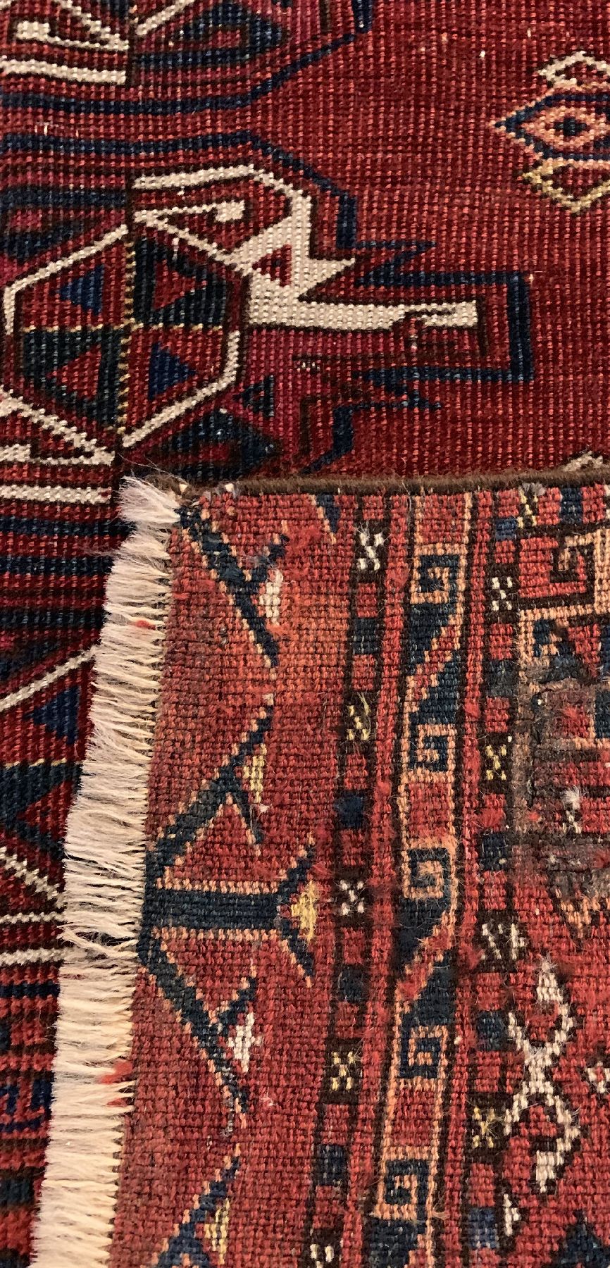 Detail d: Antiker Kisilayak Tschowal, Turkmenistan, 19 Jhd., Wolle geknüpft auf Wolle, ca. 137 x 83 cm, EHZ: 4(Alters und Gebrauchsspuren)
