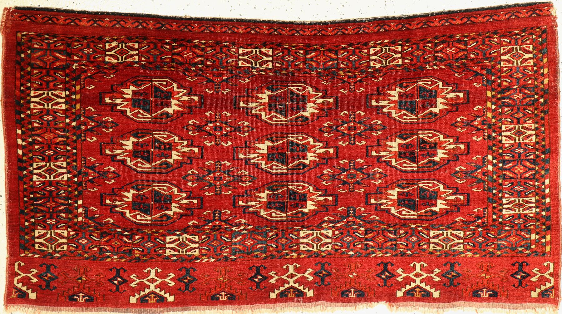 Antiker Kisilayak Tschowal, Turkmenistan, 19 Jhd., Wolle geknüpft auf Wolle, ca. 150 x 82 cm, EHZ: 2(guter Zustand).