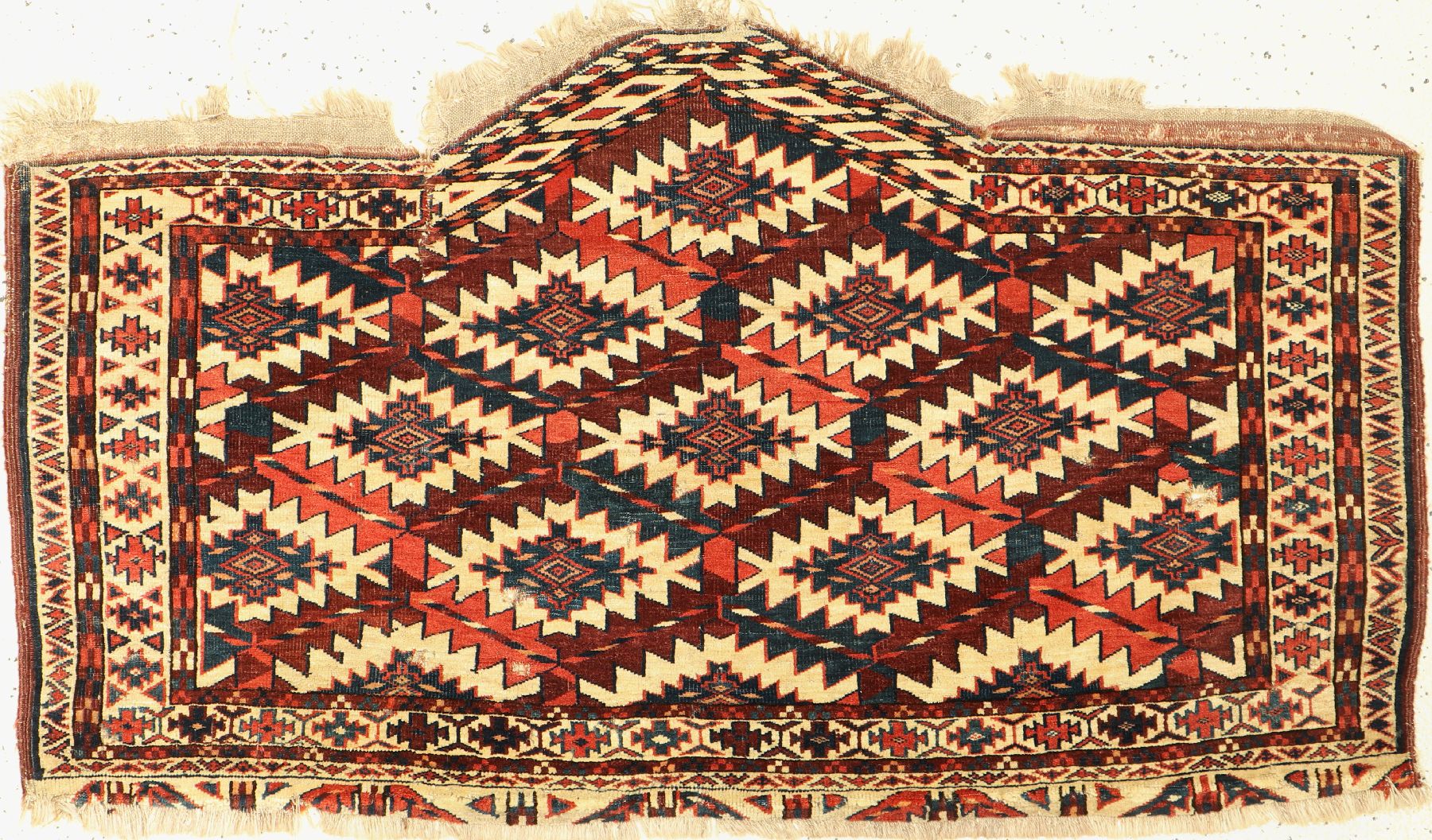 Antiker Yomud Asmalyk, Turkmenistan, 19 Jhd., Wolle geknüpft auf Wolle, ca. 120 x 68 cm, EHZ:(Altersbedingter Zustand).