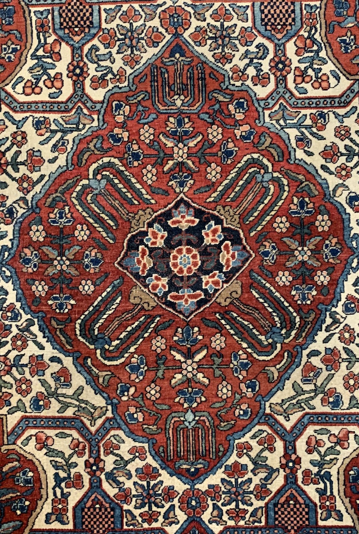 Detail b: Antiker Keschan Mohtascham, Persien, um 1900, Korkwolle geknüpft auf Baumwolle, ca. 201 x 136 cm, EHZ:3(gleichmäßig niedriger Flor)