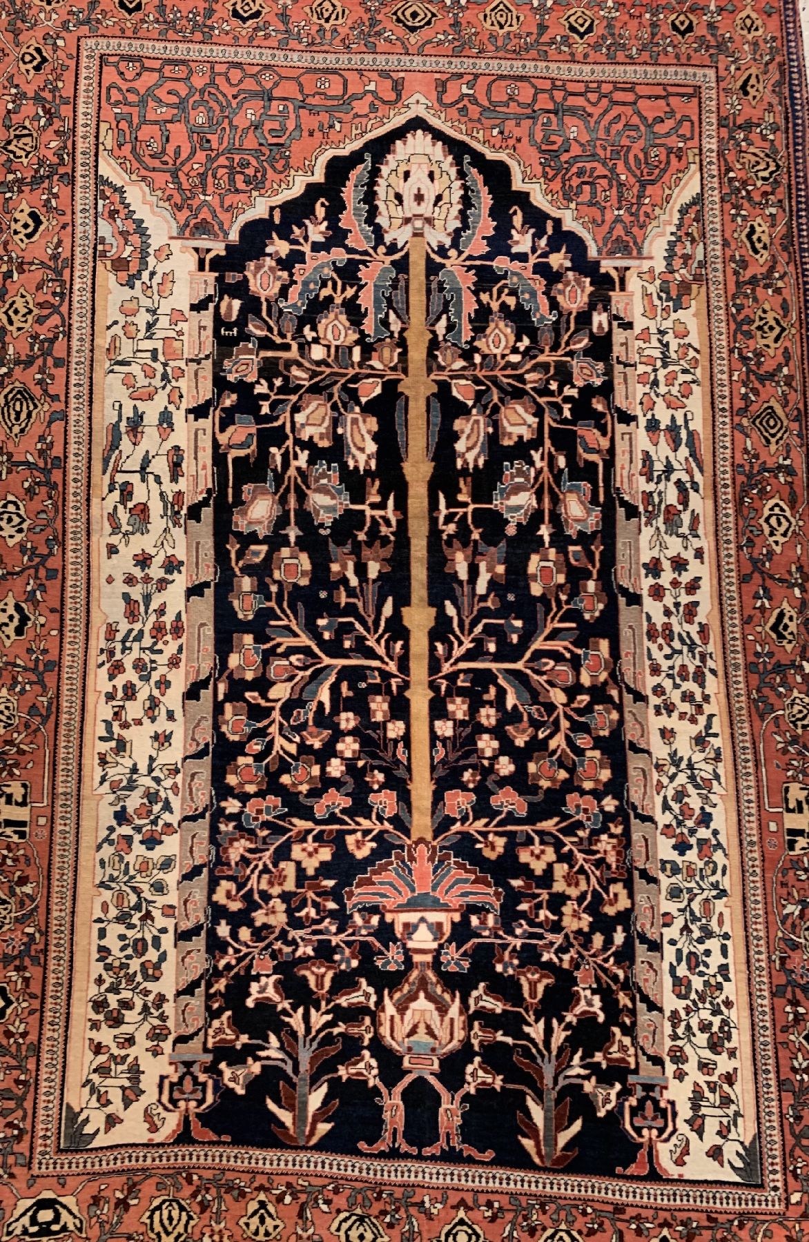 Detail a: Antiker Sarogh Farahan, Persien, um 1900, Wolle geknüpft auf Baumwolle, ausgefallener Farahan mit Baummotiv, ca, 198 x 130 cm, EHZ: 3 ...