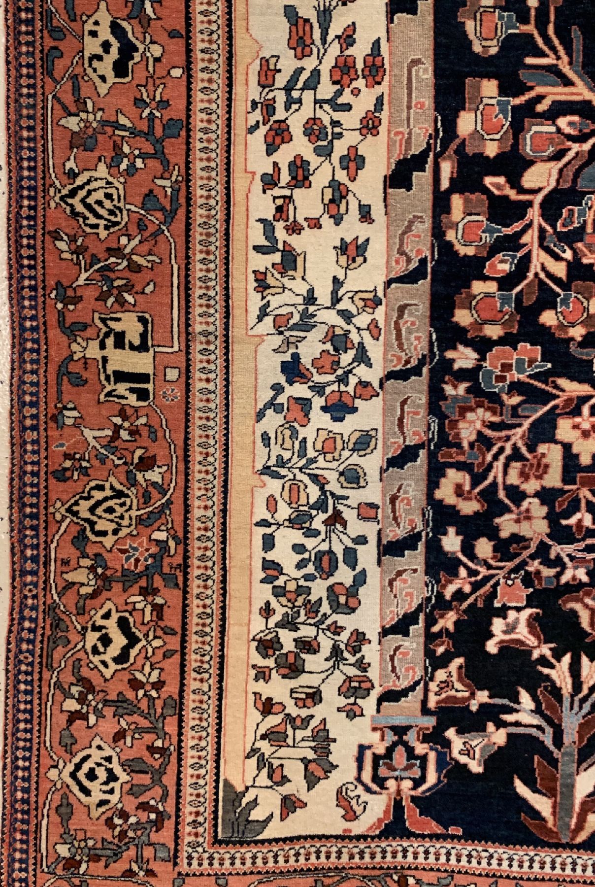 Detail c: Antiker Sarogh Farahan, Persien, um 1900, Wolle geknüpft auf Baumwolle, ausgefallener Farahan mit Baummotiv, ca, 198 x 130 cm, EHZ: 3 ...
