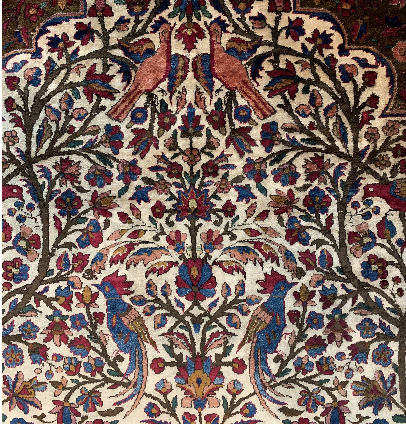 Detail b: Seltener weißgrundiger Seiden Keschan, Persien, um 1910, reine Naturseide, Seiden Keschan in sehr schöner Farbgebung, kunstvolles ...