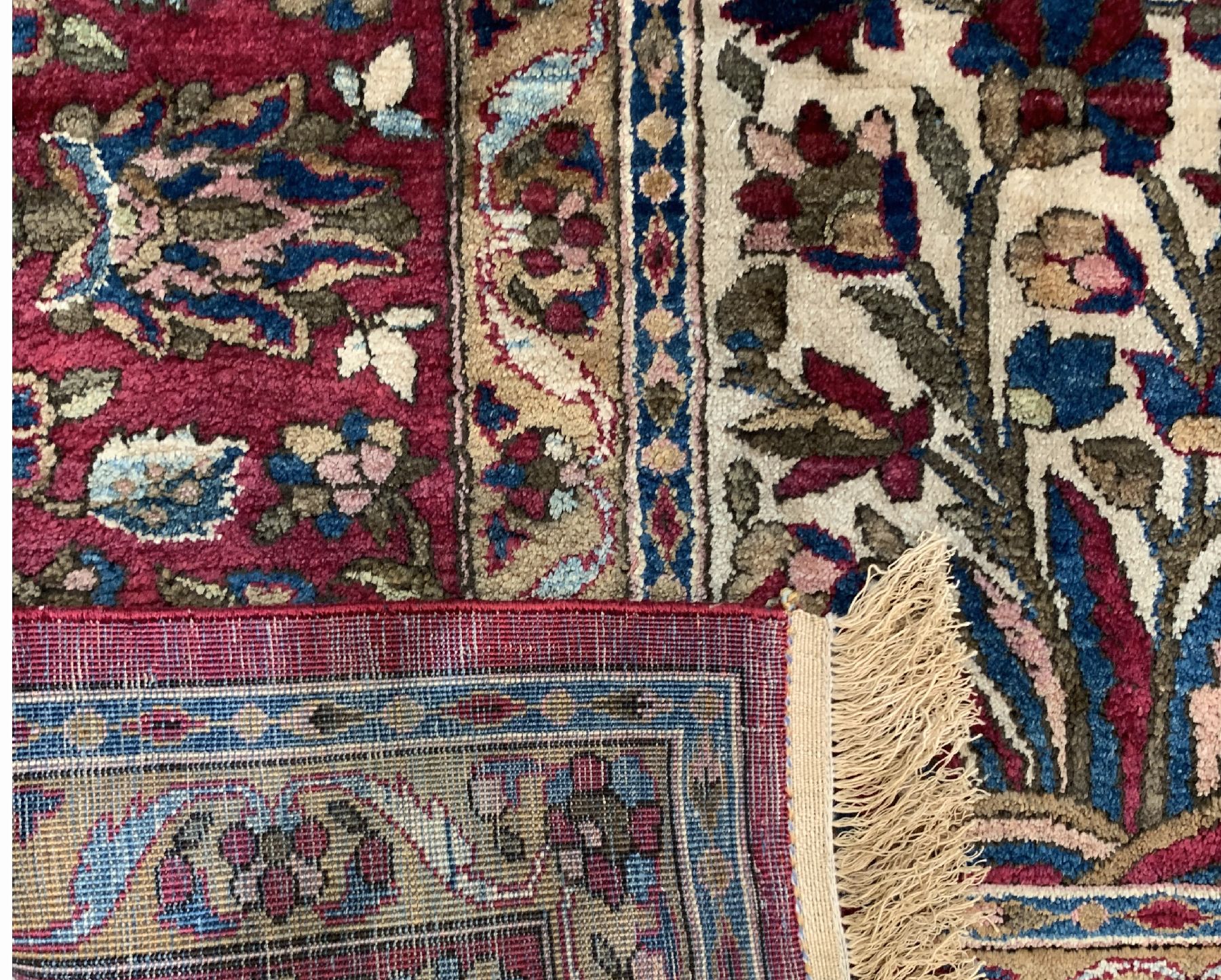 Detail g: Seltener weißgrundiger Seiden Keschan, Persien, um 1910, reine Naturseide, Seiden Keschan in sehr schöner Farbgebung, kunstvolles ...