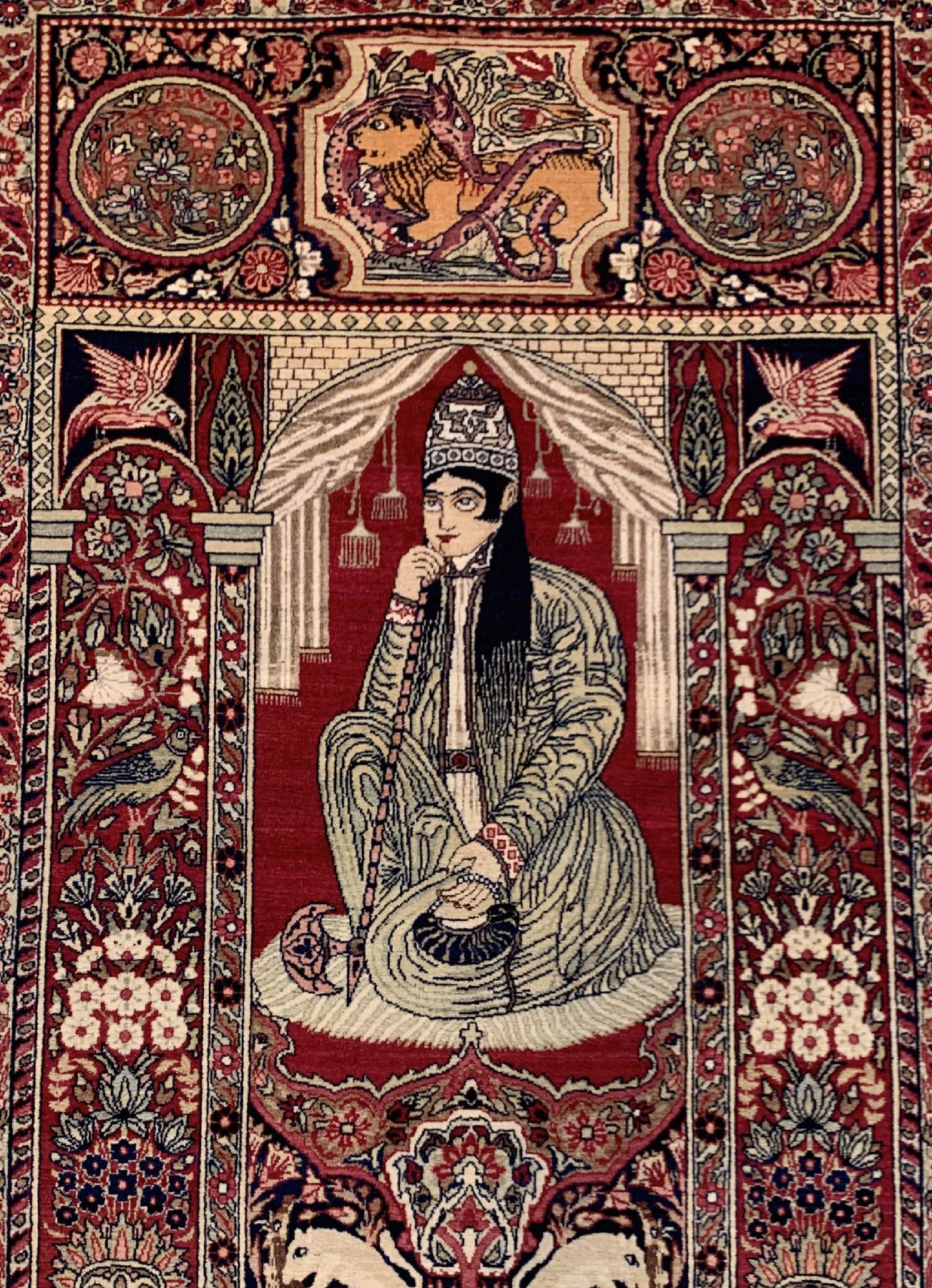 Detail a: Seltener antiker Kerman, Persien, 19.Jhd, Wolle geknüpft auf Baumwolle, antiker Kerman mit Derwisch Motiv, seltene Tierdarstellungen, ca, 220 x 140 ...