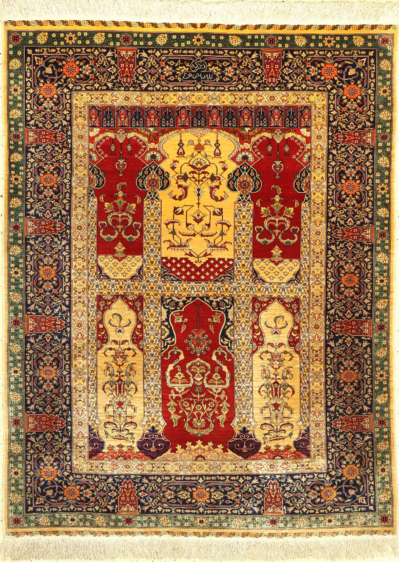 Feiner signierter Seiden Hereke, Türkei, um 1930/1940, reine Naturseide, ca, 135 x 103 cm, ca. 1 Mio Kn/qm, EHZ:2(guter Zustand).