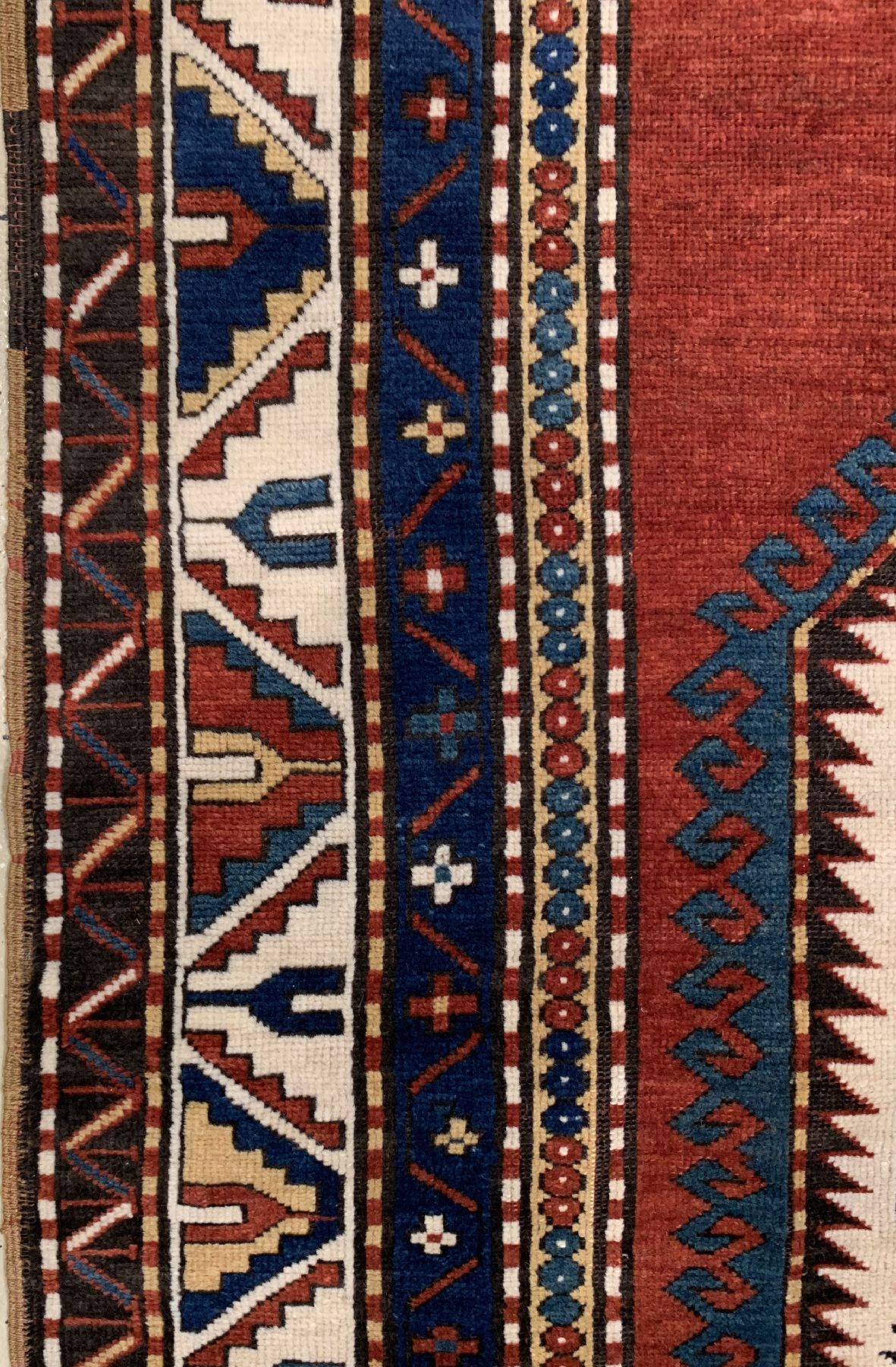 Detail c: Antiker Lori Pampak Kazak, Südwestkaukasus,19. Jhd, Wolle geknüpft auf Wolle, typischer Lori-Pampak mit Tierfell Hauptmedallion, ca, 262 x 177 cm, ...