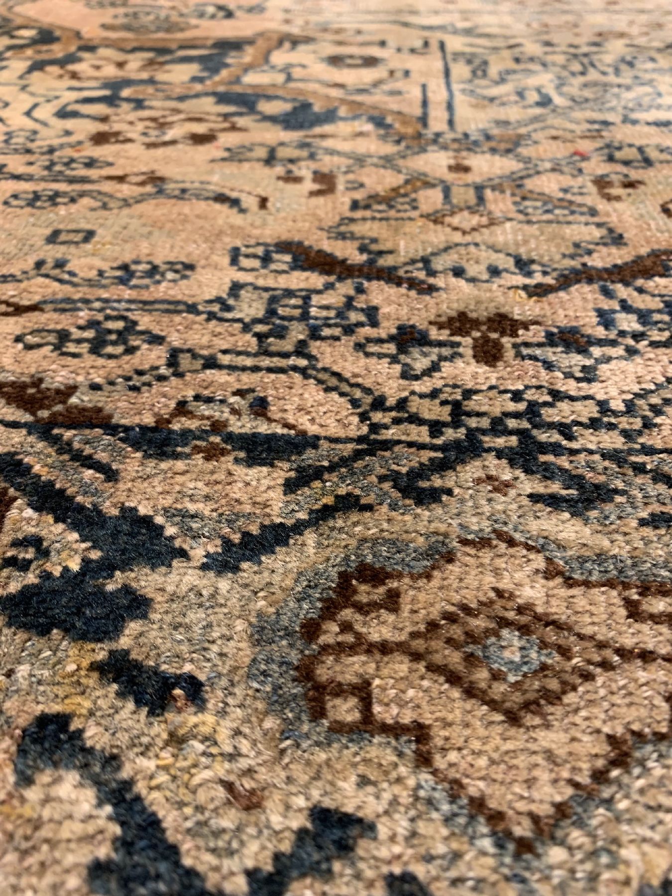 Detail c: Antiker Bidjar Wagireh, Persien, um 1900, Wolle geknüpft auf Baumwolle, ca. 128 x 87 cm,EHZ: 3