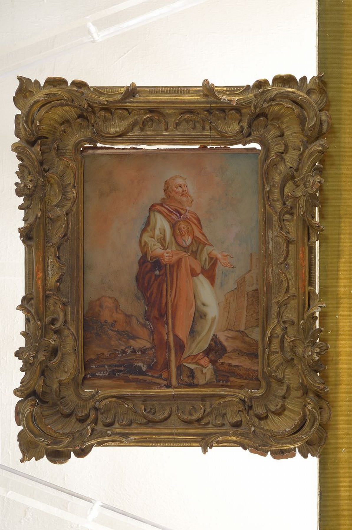 Detail k: Hinterglasmalerei, wohl Augsburg, um 1730/40, wohl Simon Petrus mit Christus "im Herzen", linker Fuß auf Fels ruhend, dieser als Symbol ...