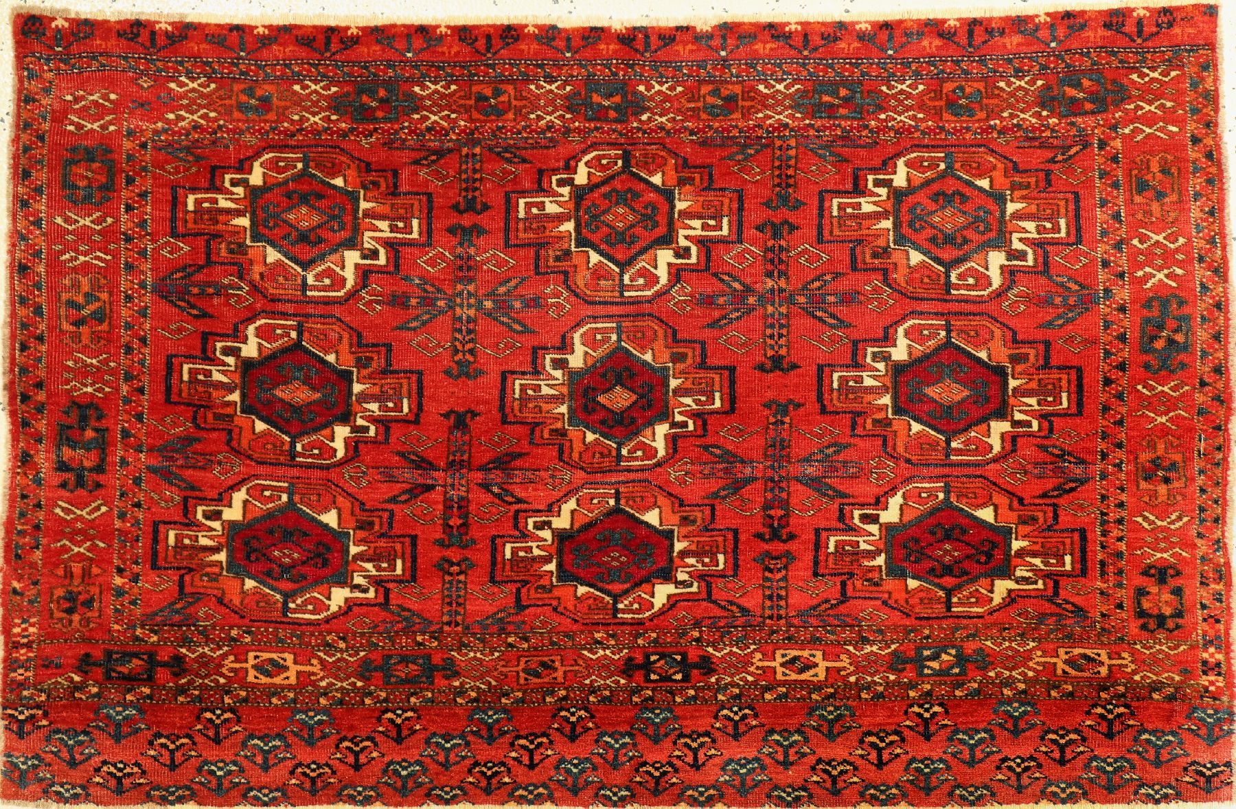 Antiker Ersari Tschowal, Turkmenistan, 19.Jhd, Wolle geknüpft auf Wolle, ca. 114 x 76cm, EHZ: 3(Altersbedingt guter Zustand).