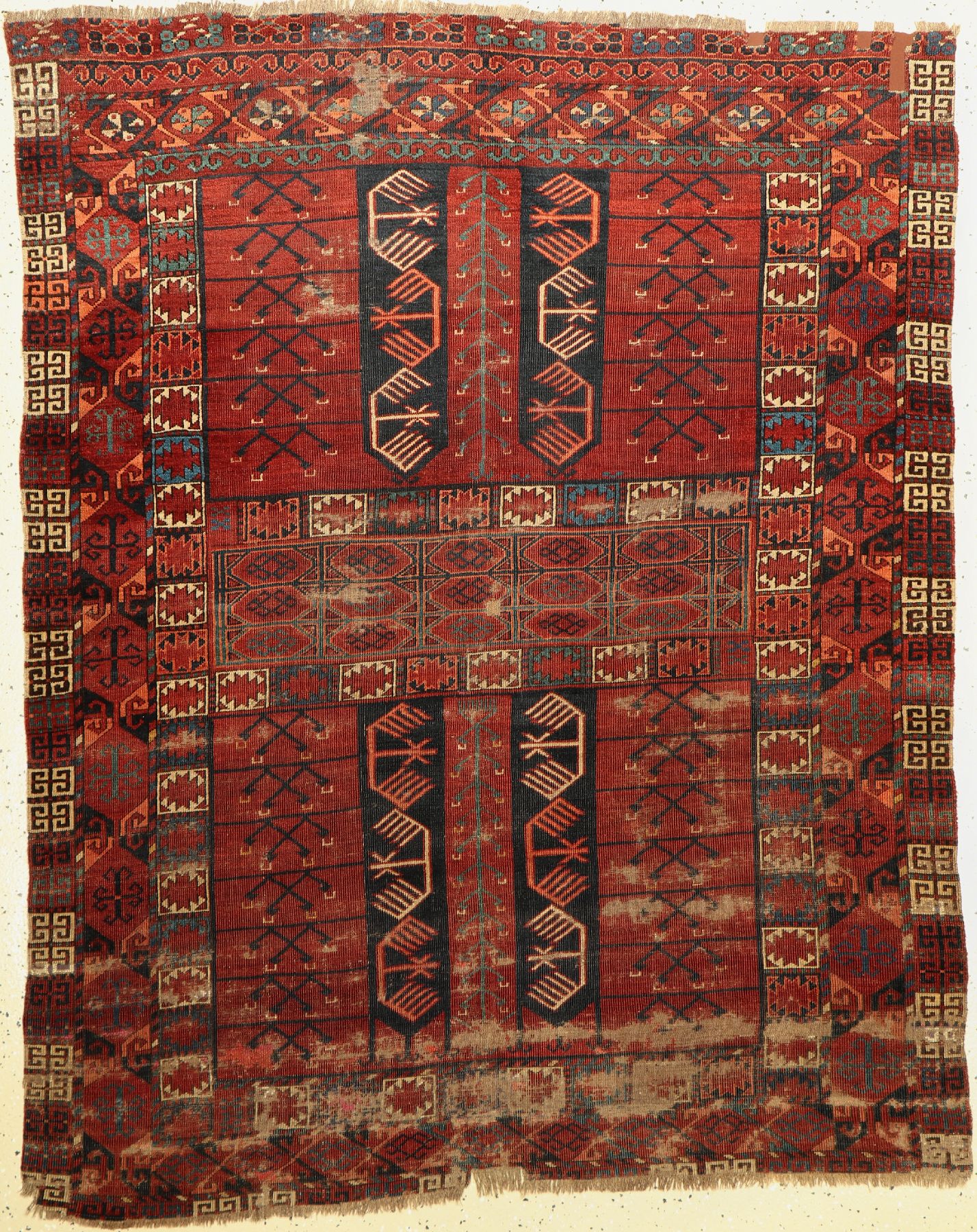 Antiker Ersari Engsi, Turkmenistan, 19.Jhd,Wolle geknüpft auf Wolle, ca. 170 x 133 cm, EHZ: 3(Alters-und Gebrauchsspuren).