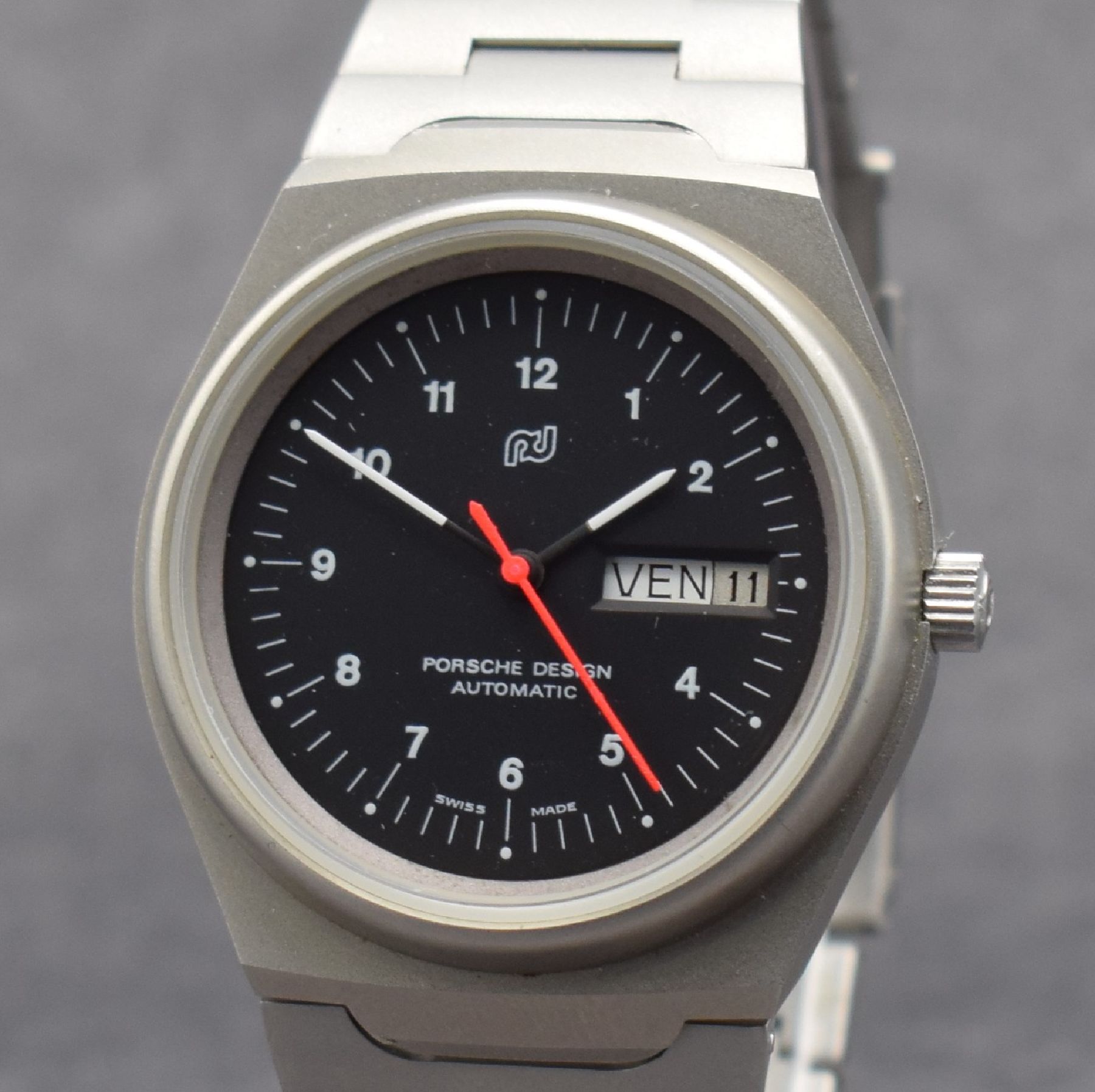 Detail c: ORFINA / PORSCHE DESIGN Armbanduhr, Schweiz 1990er Jahre, Automatik, matt. Edelstahlgeh. inkl. Gliederband, Boden verschr., schwarzes Zifferbl. m. ...