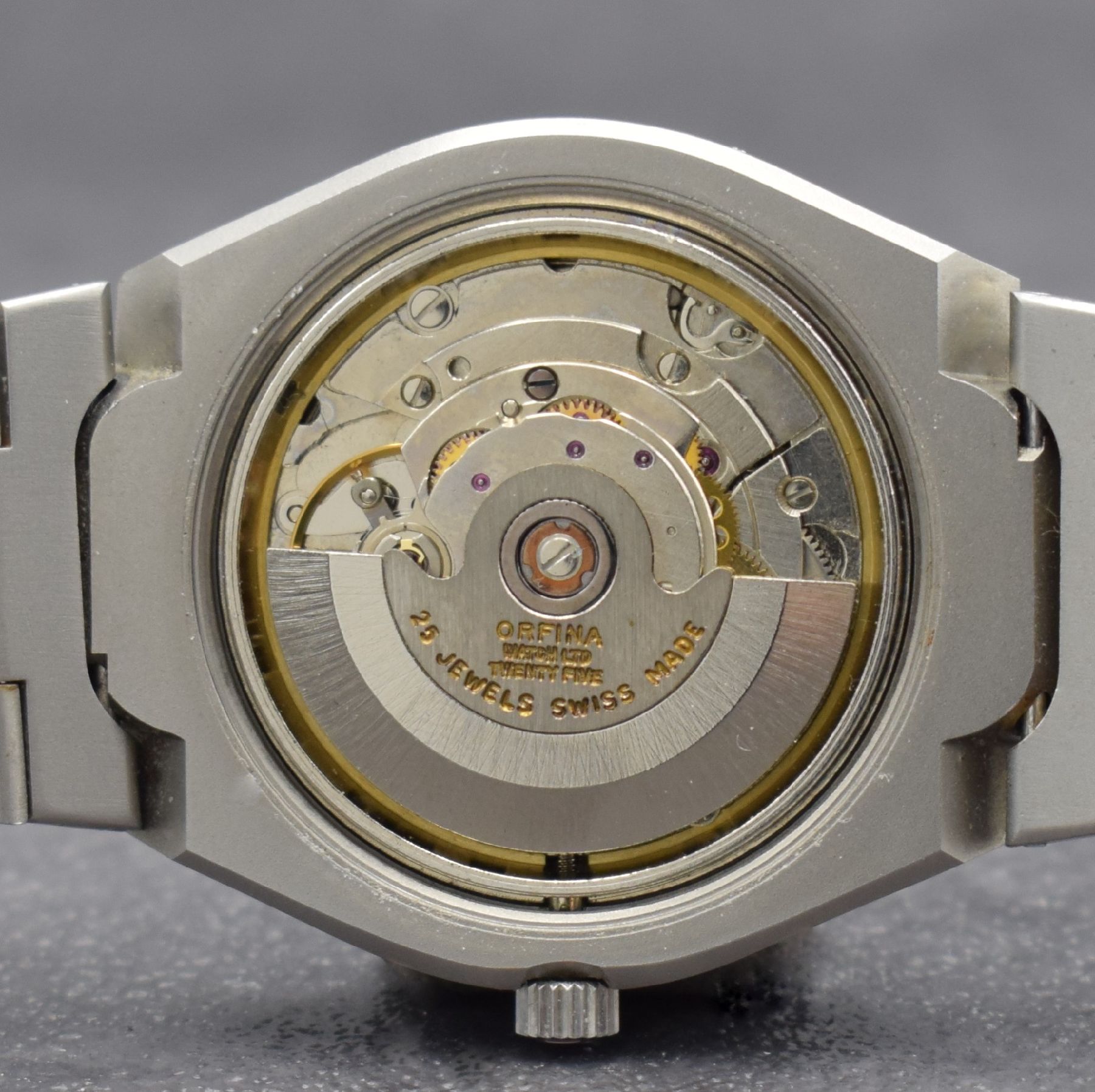 Detail h: ORFINA / PORSCHE DESIGN Armbanduhr, Schweiz 1990er Jahre, Automatik, matt. Edelstahlgeh. inkl. Gliederband, Boden verschr., schwarzes Zifferbl. m. ...