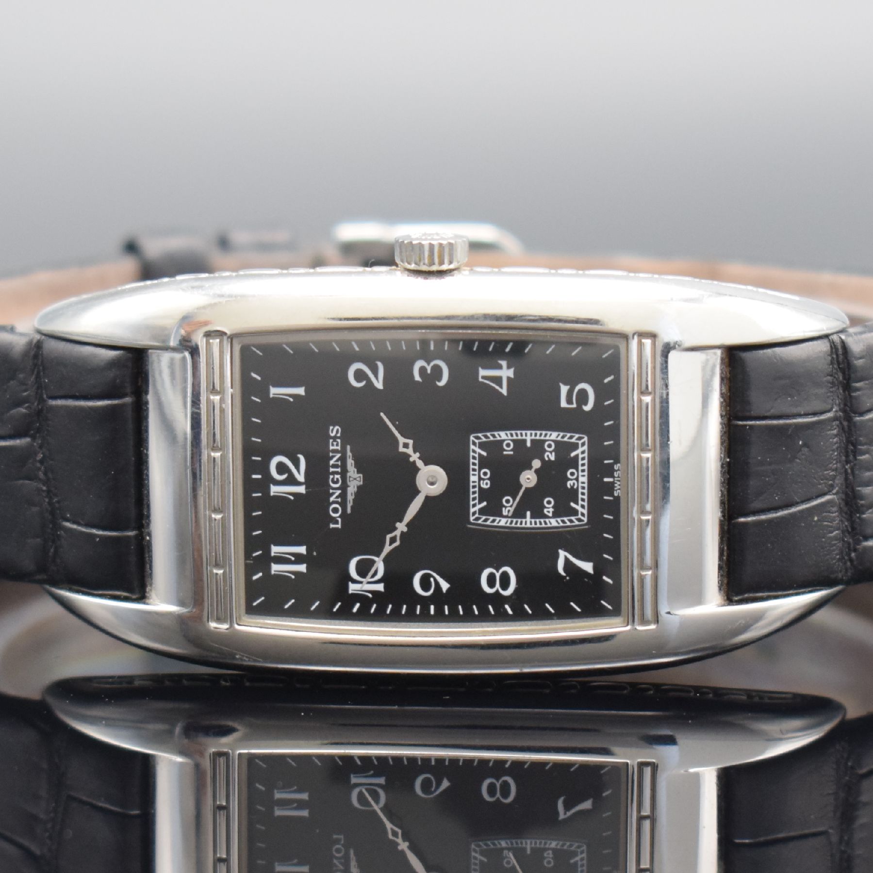 Detail a: LONGINES BelleArti Armbanduhr in Stahl Referenz L2.694.4, Schweiz um 2010, quarz, Boden 4-fach verschr., orig. Lederband m. Dornschl. zu ers., ...