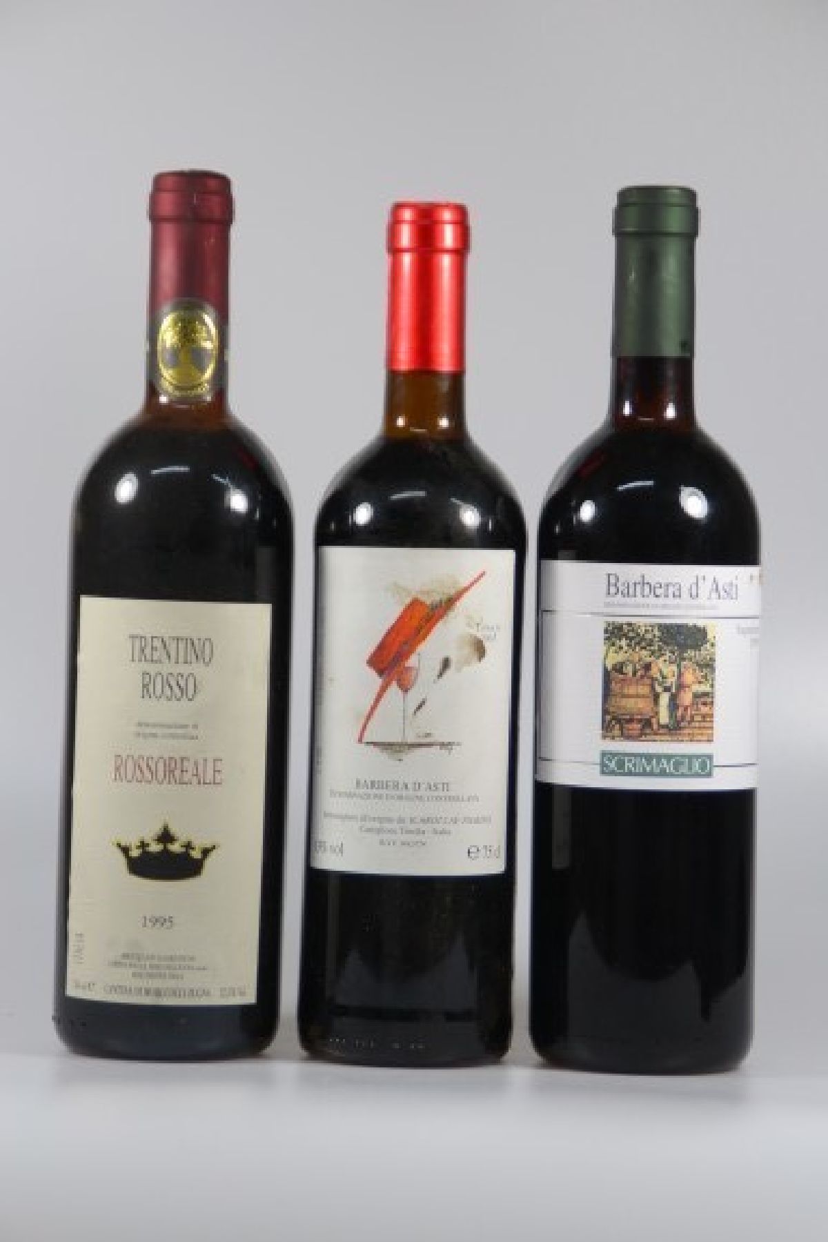 Detail b: 13 Fl. Rotwein Kalifornien, Spanien, Chile, Italien: 5x 1998 Woodbridge, Robert Mondavi und 1 Fl. 2001 Syrah Woodbridge; 1 Fl. Santa Carolina Chile ...