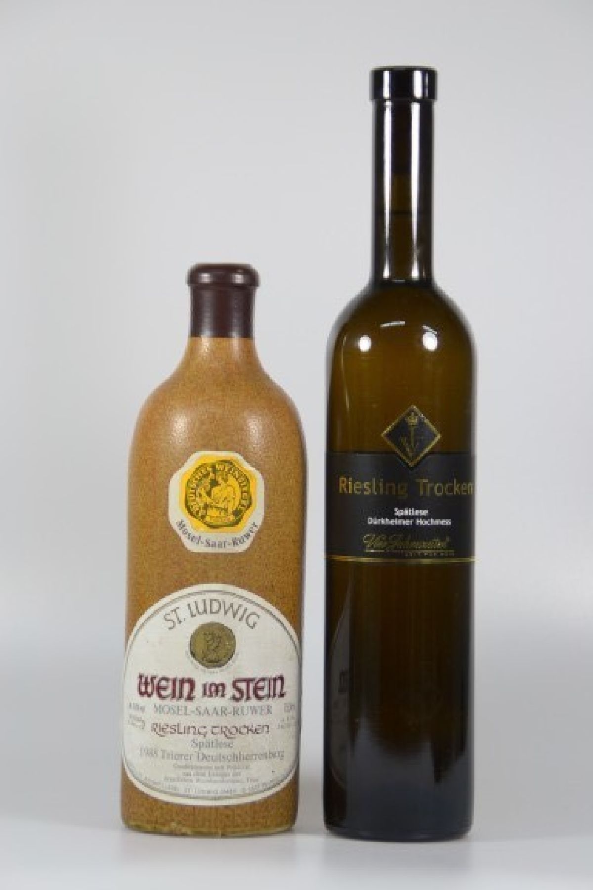 Detail d: 18 Fl. Weißwein und Rotwein Deutschland, 1 Fl. 2001er Krebs Friedelsheim Scheurebe Eiswein; 2 Fl. 2002er Krebs Friedelsheim Bacchus ...