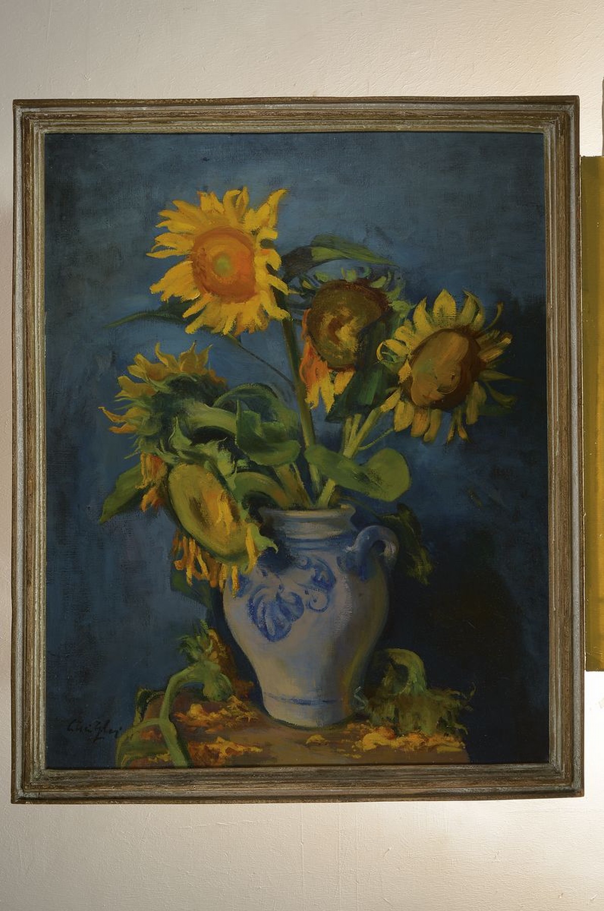 Detail k: Willi Egler, 1887 Bad Rappenau-1953 Karlsruhe, Stillleben mit Sonnenblumen im Westerwälder Steinzeugkrug, Öl/Lwd, links unten signiert, ca. ...