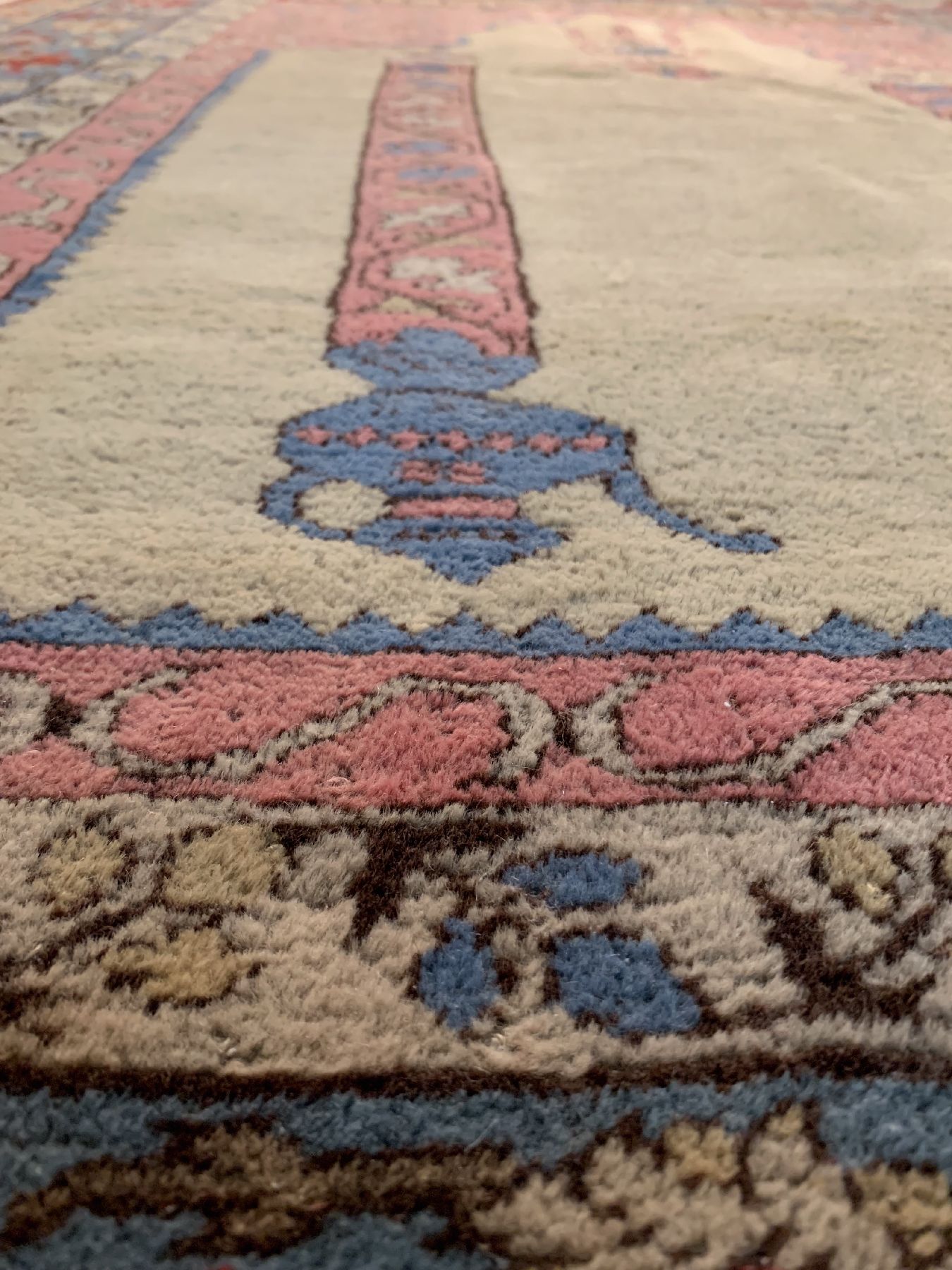Detail e: Transylvanischer Tuduc, Rumänien, um 1930/1940, Wolle geknüpft auf Wolle, (vom Meisterfälscher Teodor Tuduc), EHZ: 2-3(Altersbedingt guter ...